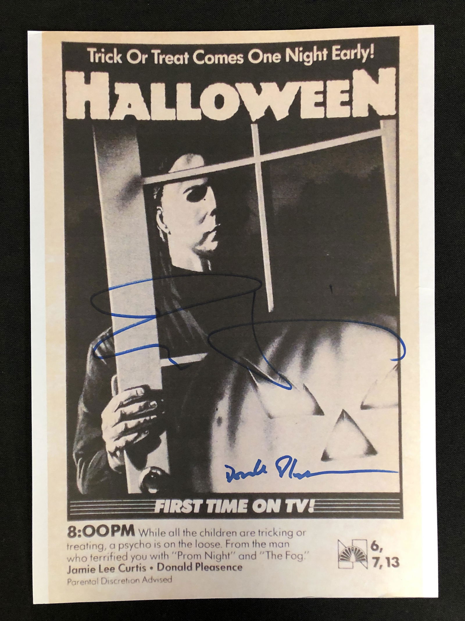 JAMIE LEE CURTIS & DONALD PLEASANCE SIGNED HALLOWEEN 8X10 TV SHOW POSTER (RA COA) (1 of 3)