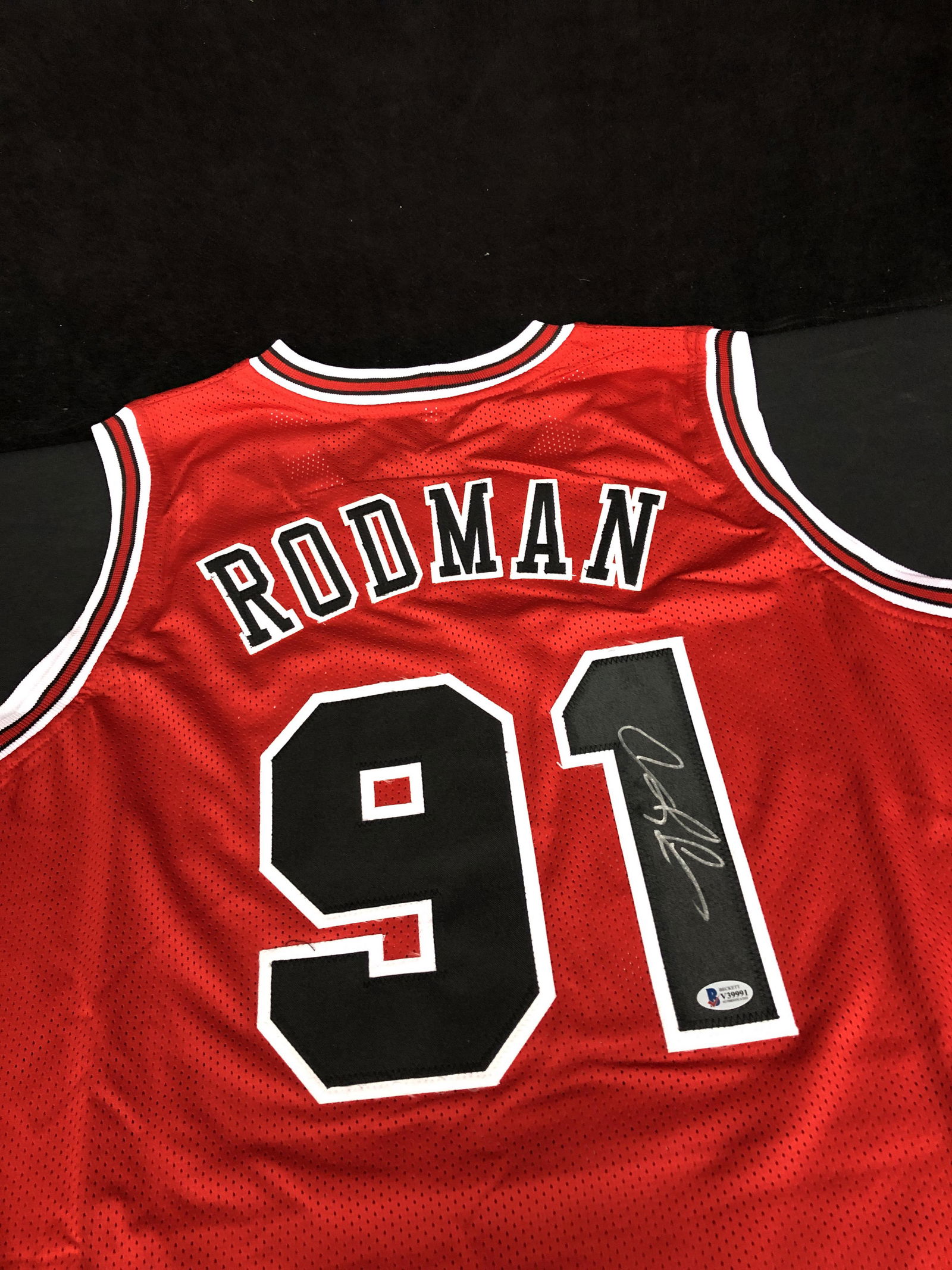 Dennis Rodman Signed Jersey (Beckett) (1 of 4)