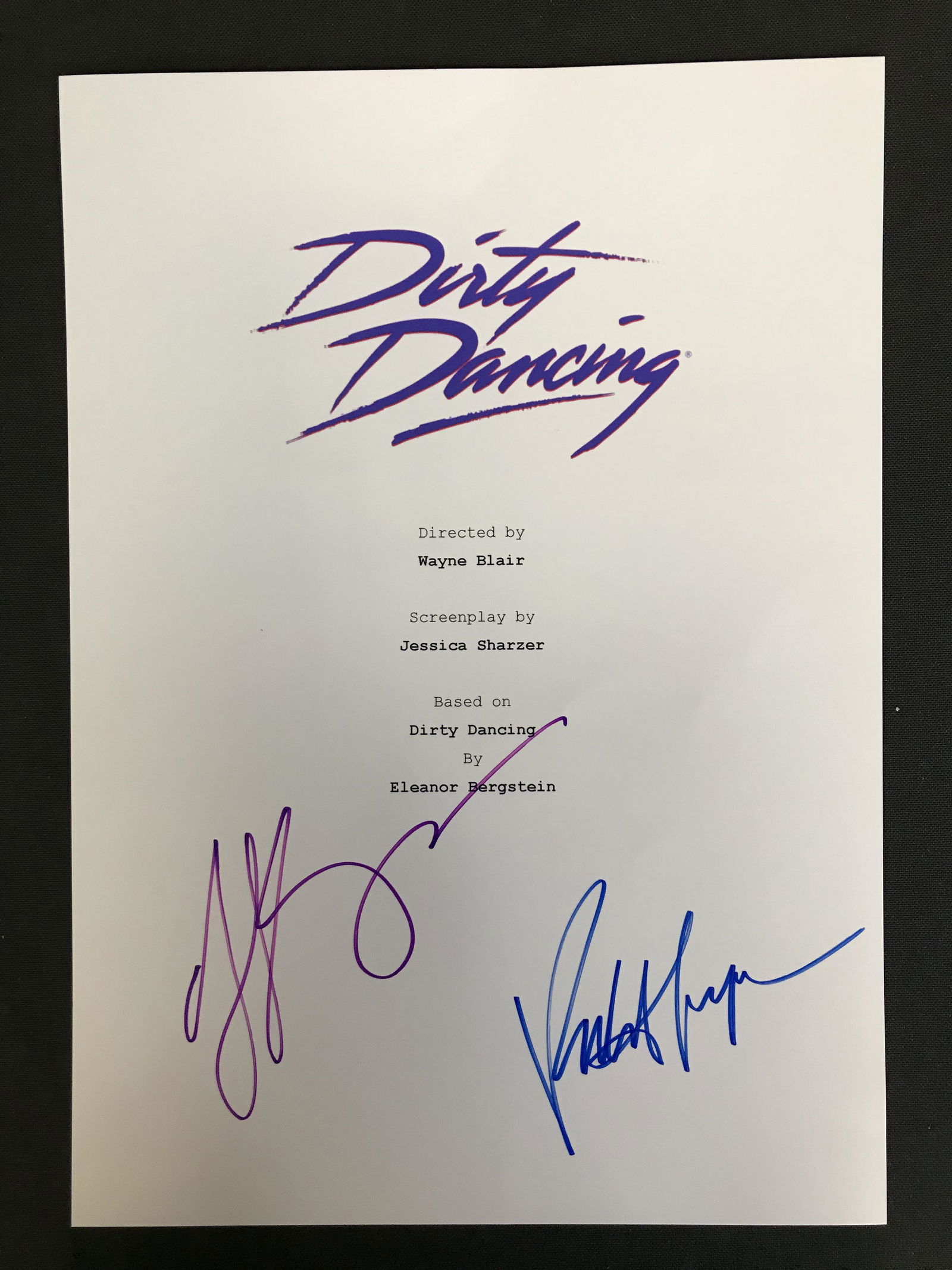 JENNIFER GREY AND PATRICK SWAYZE SIGNED DIRTY DANCING SCRIPT COVER (RA COA) (1 of 3)