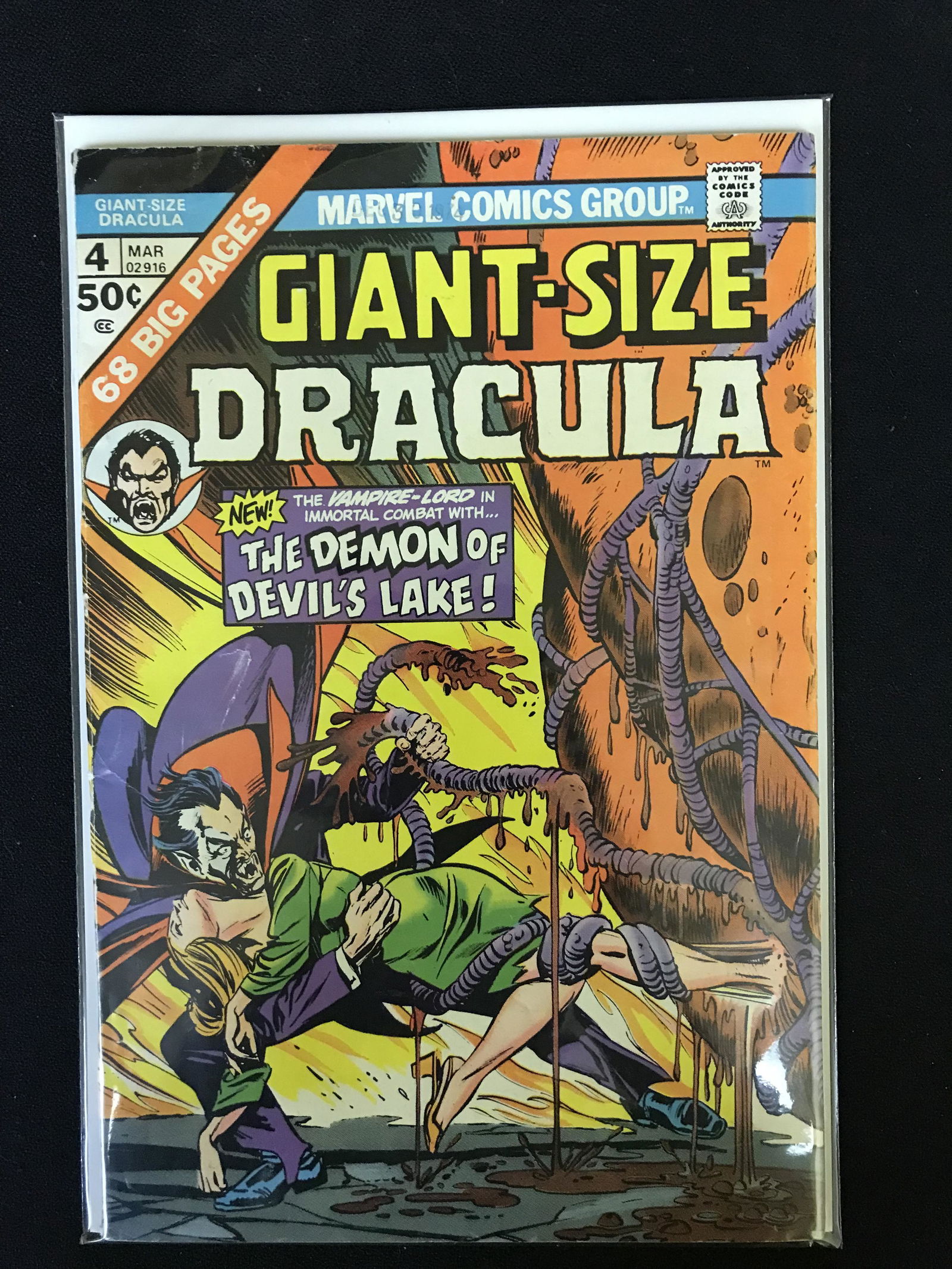 GIANT-SIZE DRACULA NO.4 (MARVEL COMICS) (1 of 1)