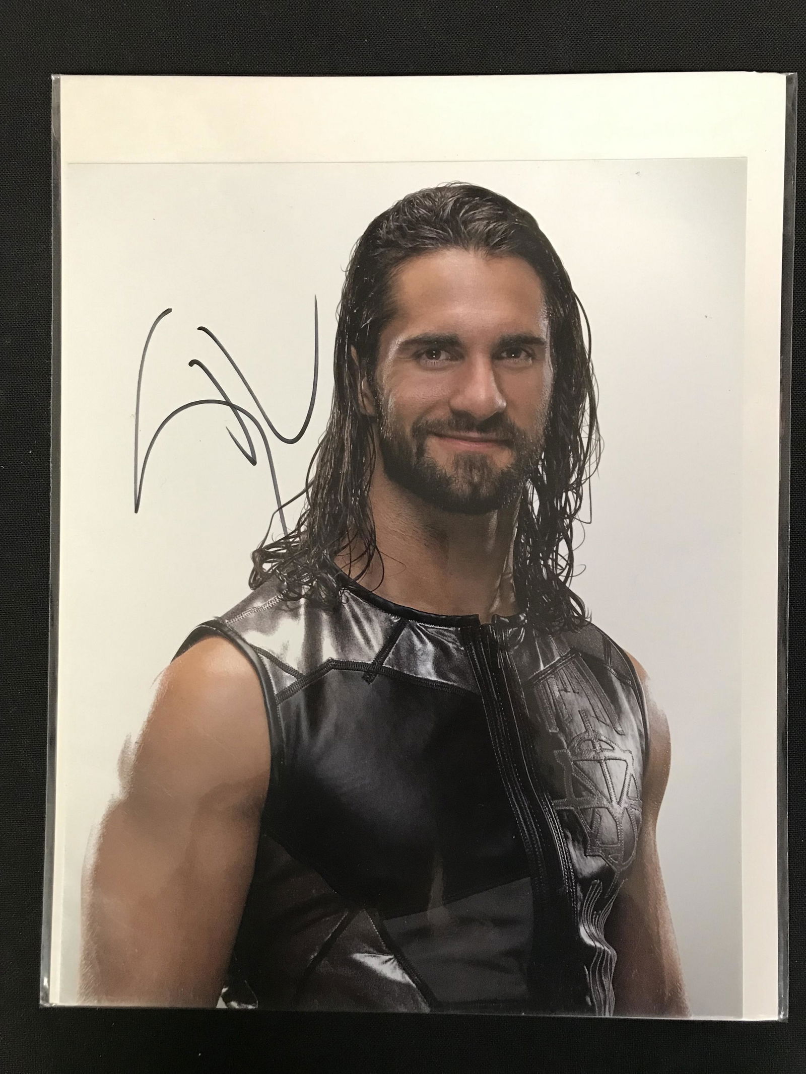 SETH ROLLINS SIGNED 8X10 PHOTO (1 of 2)