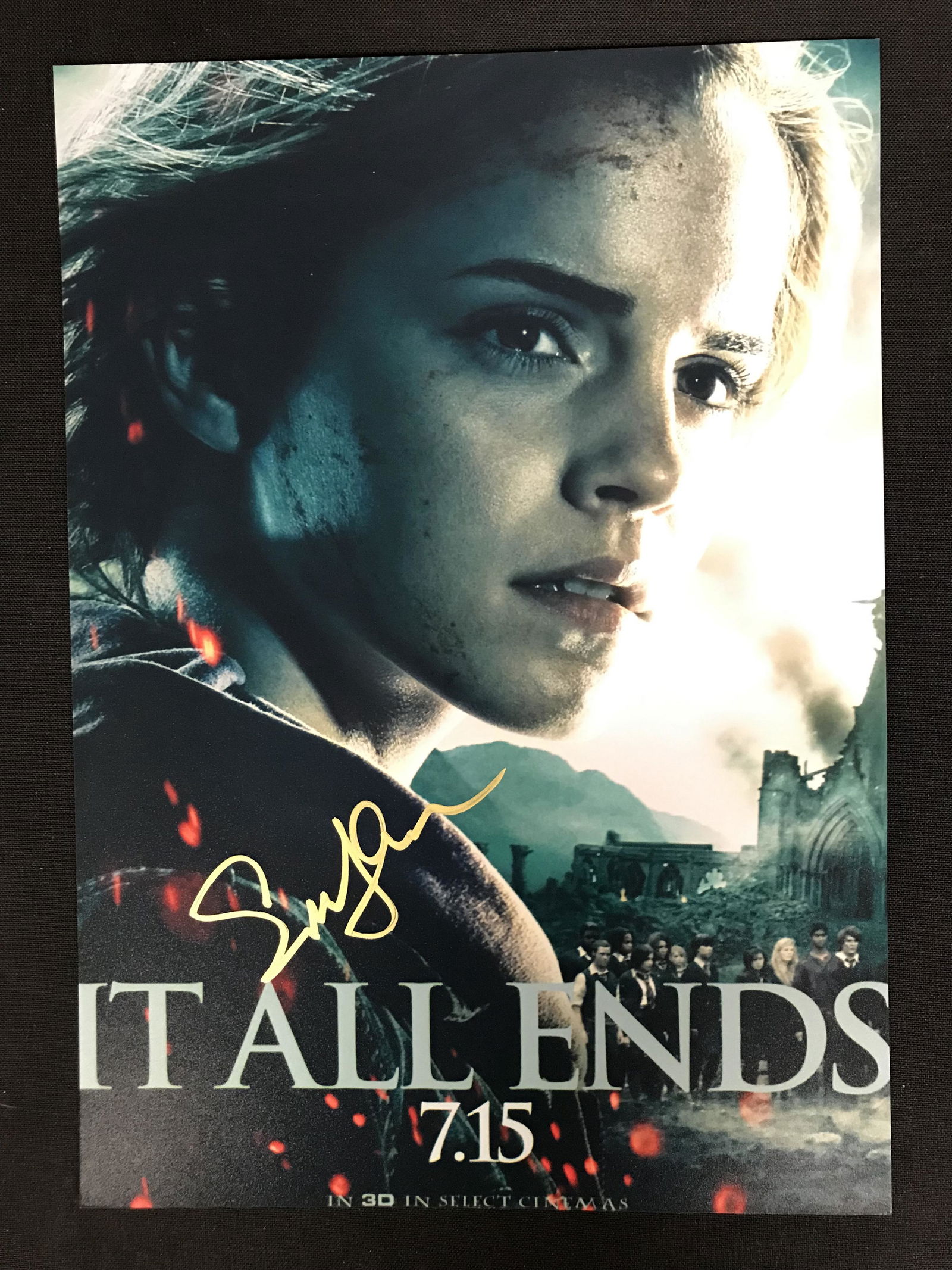 EMMA WATSON SIGNED HARRY POTTER 8 X 10 (RA COA) (1 of 4)