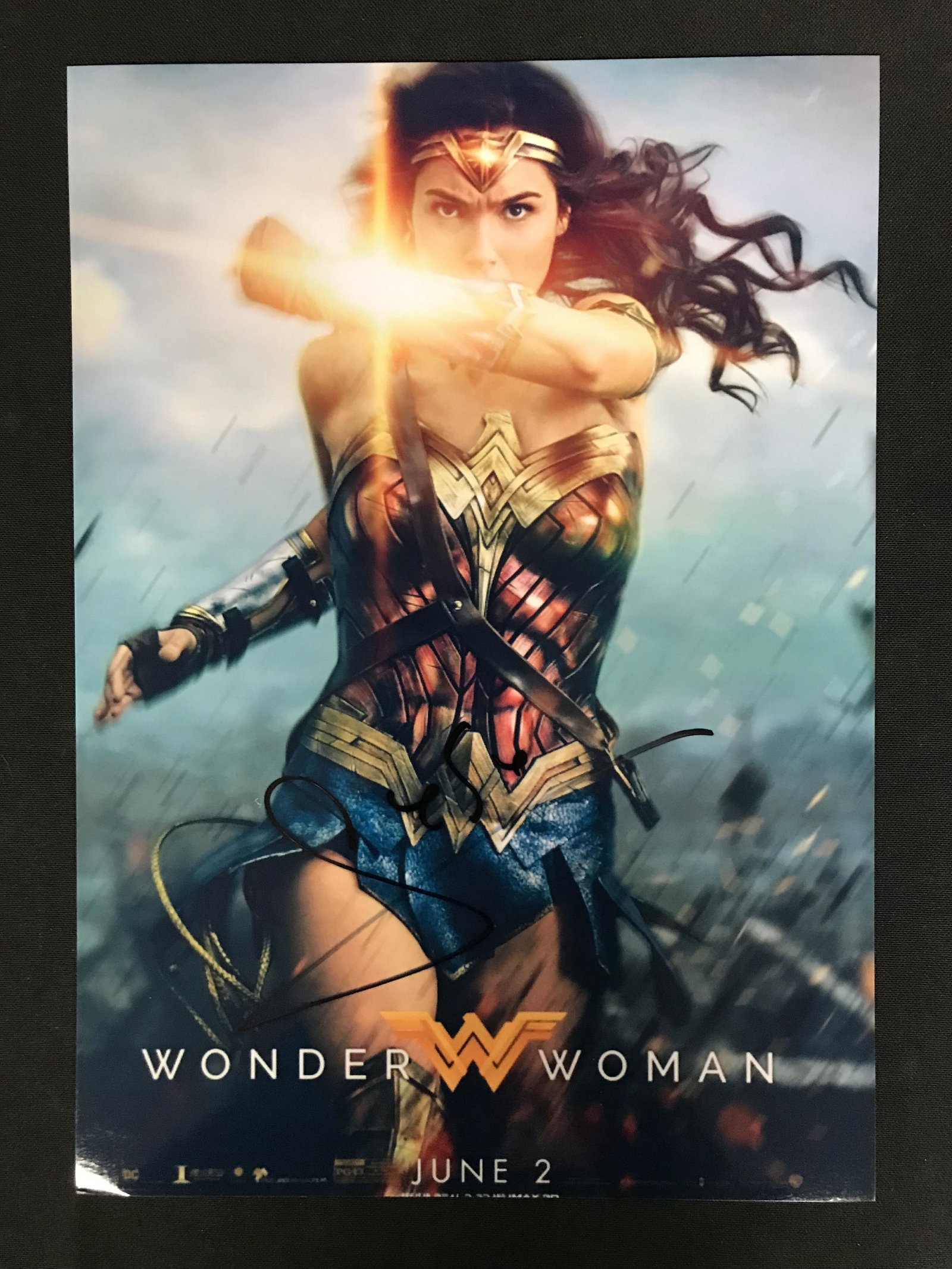 GAL GADOT SIGNED WONDER WOMAN 8 X 10 (RA COA): GAL GADOT SIGNED WONDER WOMAN 8 X 10 (RA COA)