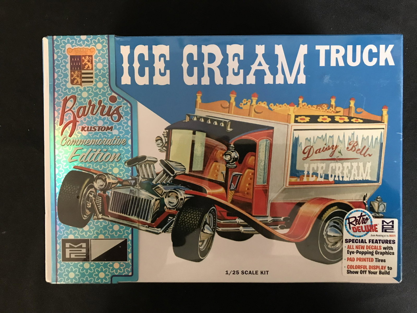 SEALED MPC ICE CREAM TRUCK MODEL KIT: SEALED MPC ICE CREAM TRUCK MODEL KIT