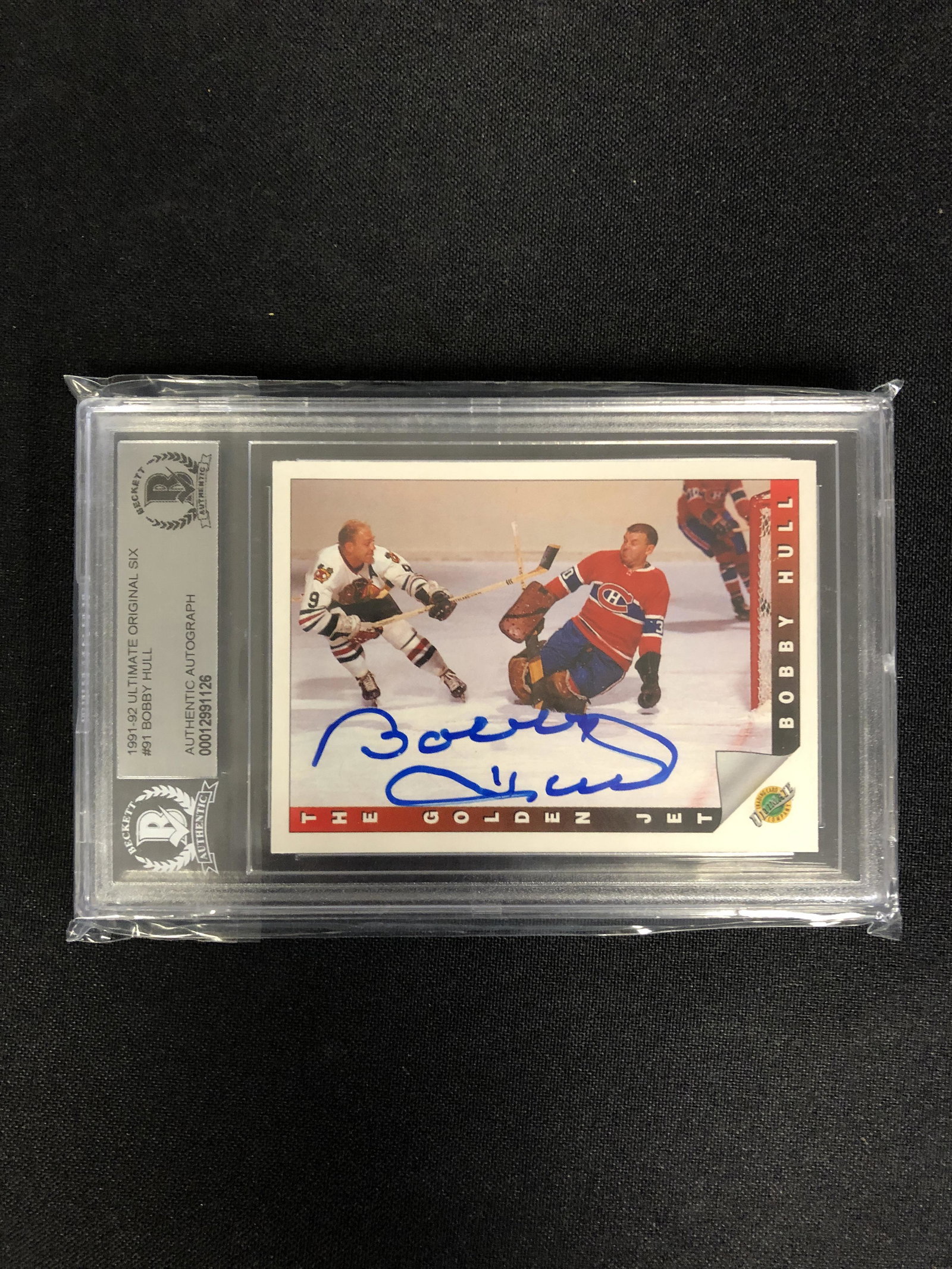BOBBY HULL SIGNED ULTIMATE ORIGINAL SIX HOCKEY CARD (BECKETT AUTHENTIC) (1 of 2)
