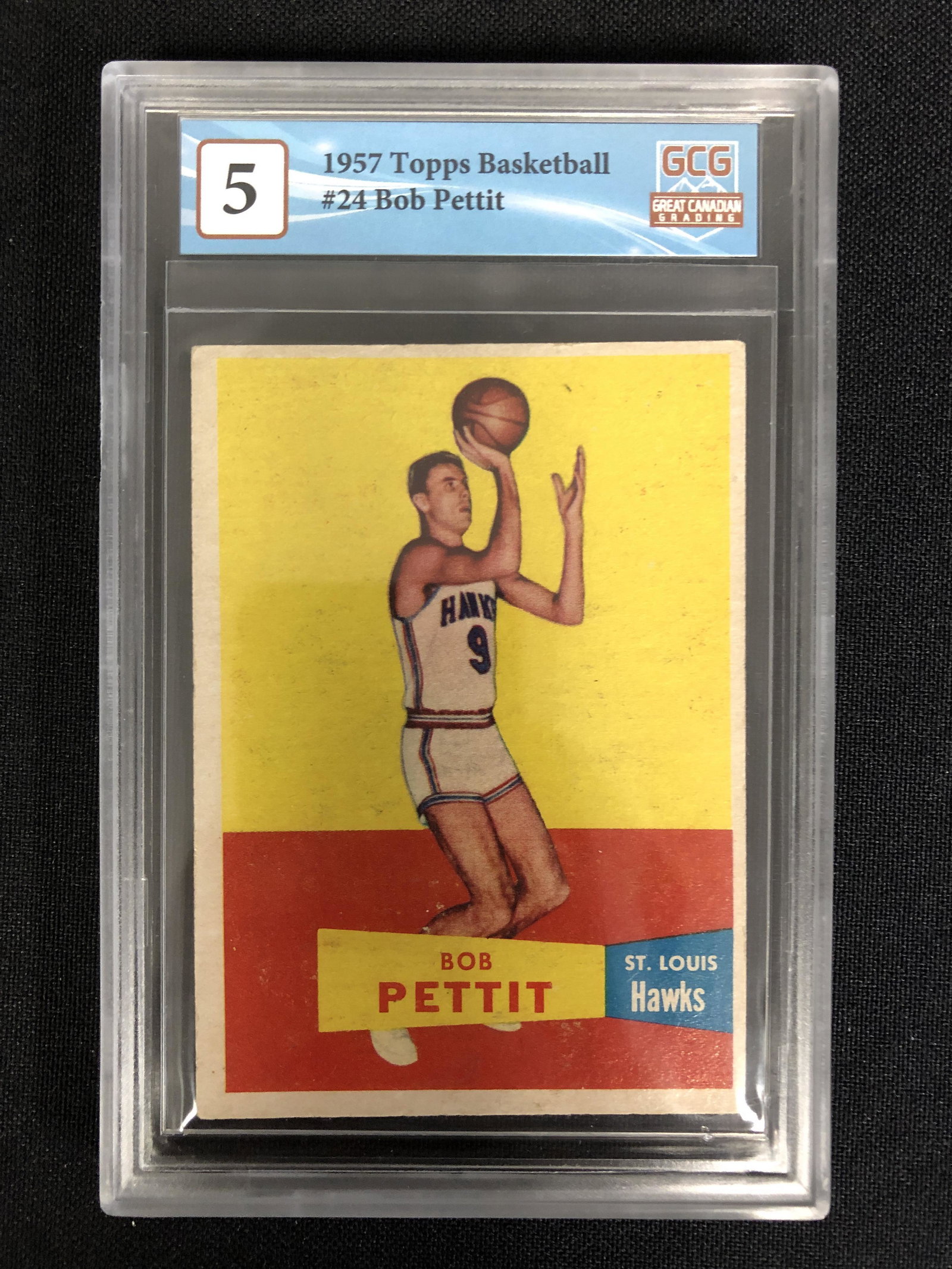 1957 TOPPS BASKETBALL NO.24 BOB PETIT (GCG 5): 1957 TOPPS BASKETBALL NO.24 BOB PETIT (GCG 5)