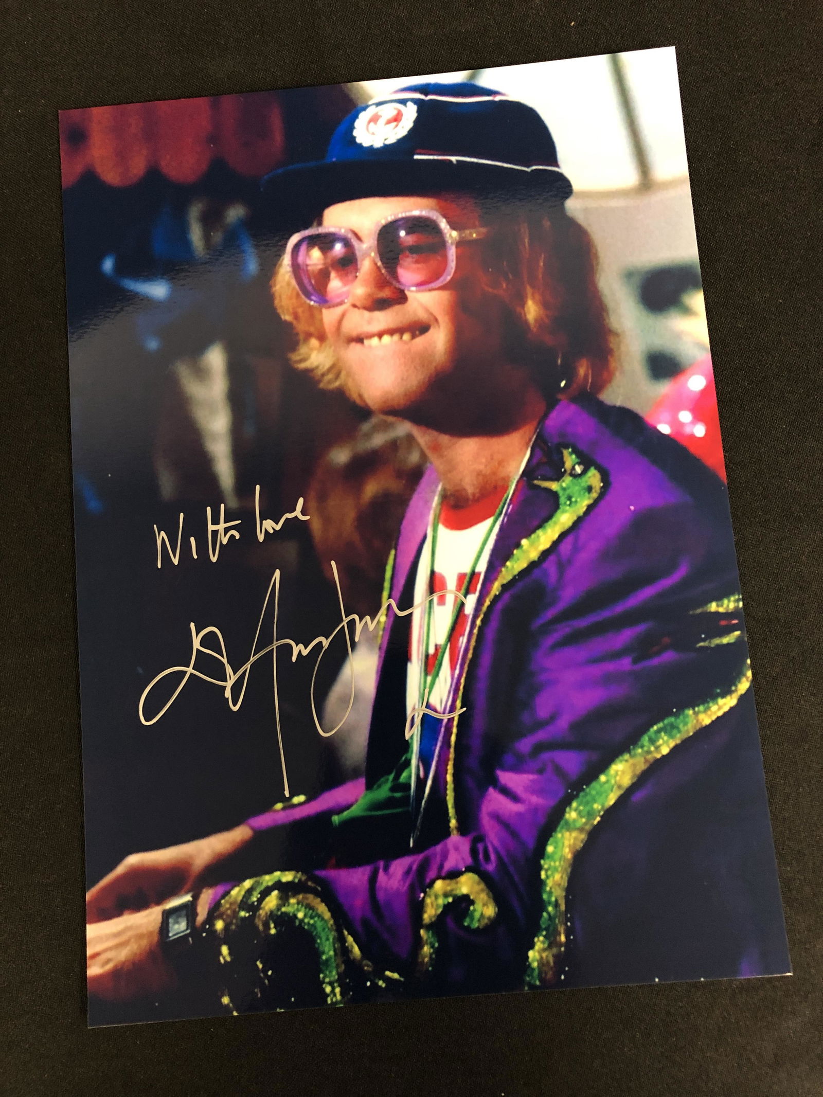 ELTON JOHN SIGNED 8X10 PHOTO (RA COA) (1 of 2)