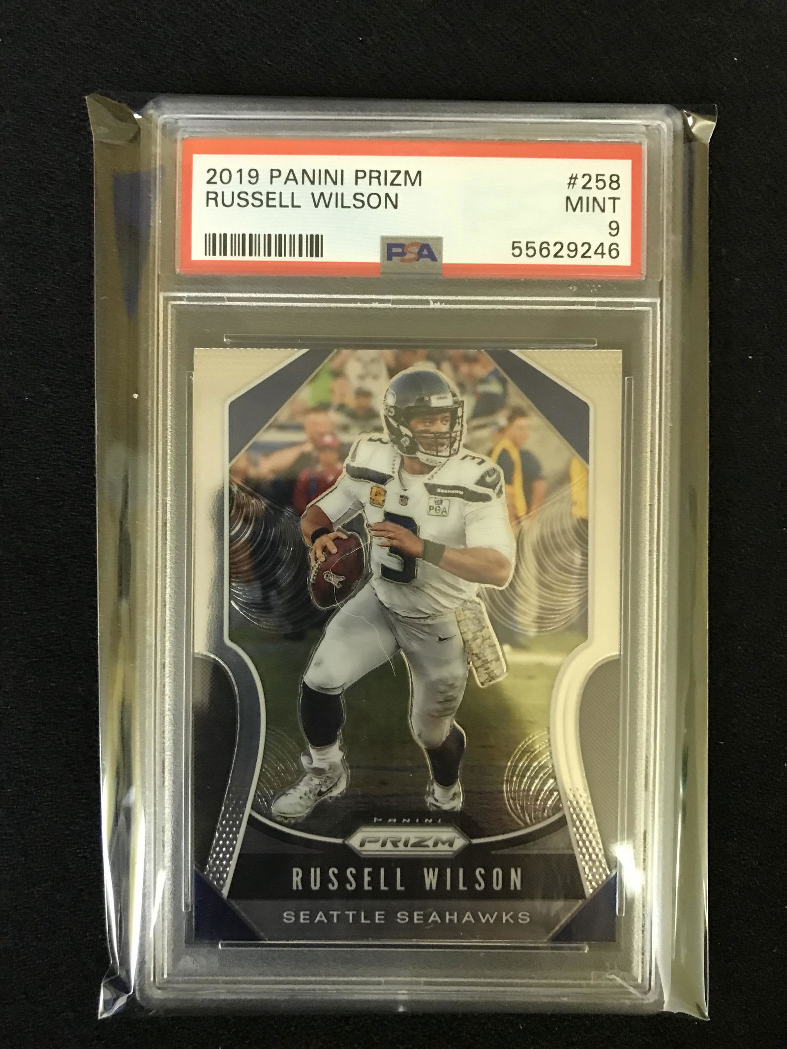 2019 PANINI PRIZM NO.258 RUSSELL WILSON (PSA MINT 9) (1 of 1)