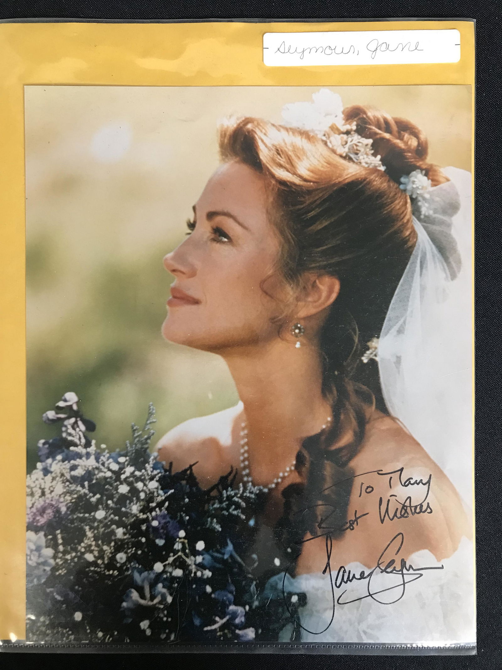 JANE SEYMOUR SIGNED 8X10 PHOTO (1 of 1)