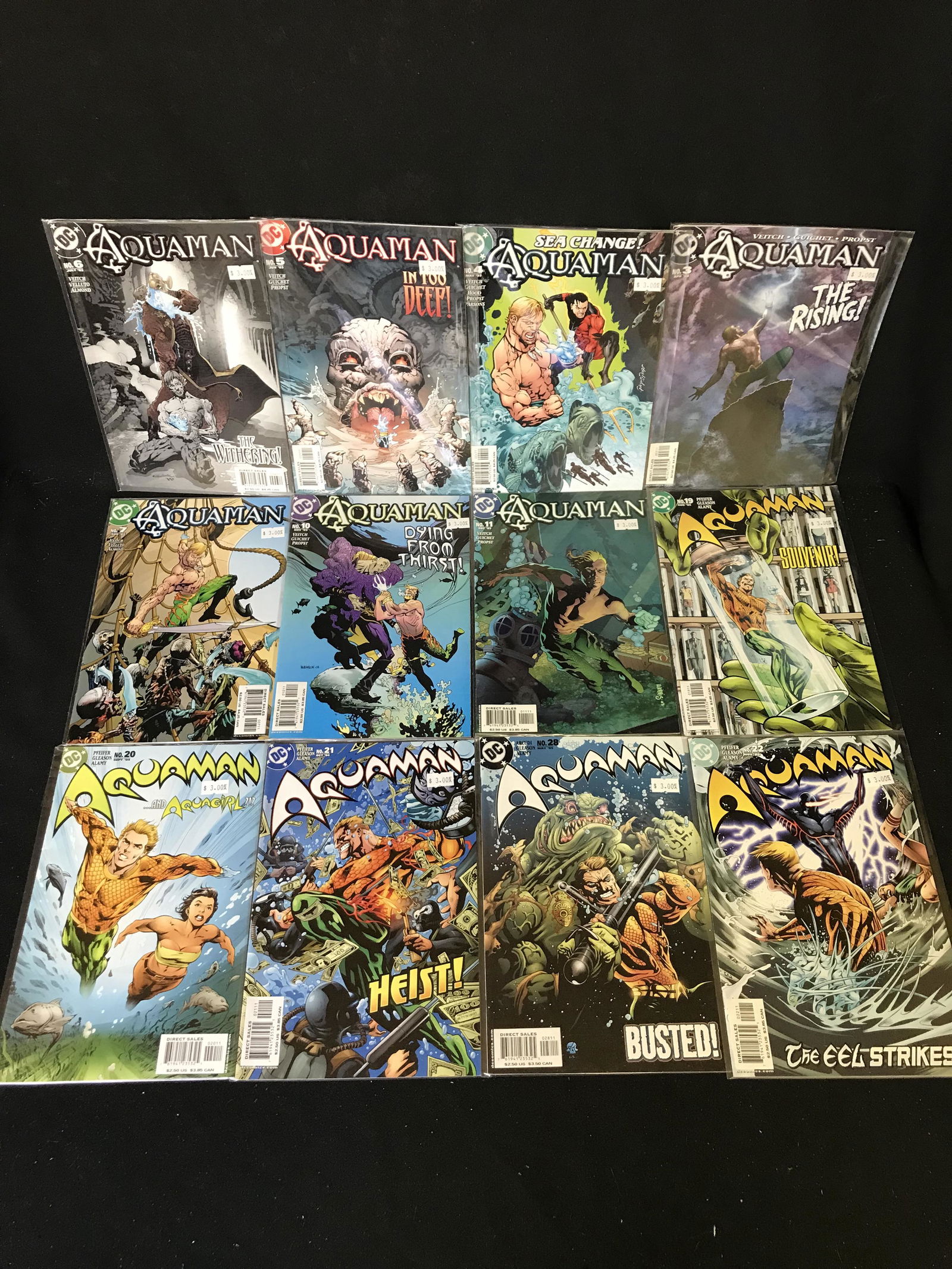 AQUAMAN COMIC BOOK LOT (DC COMICS) (1 of 1)