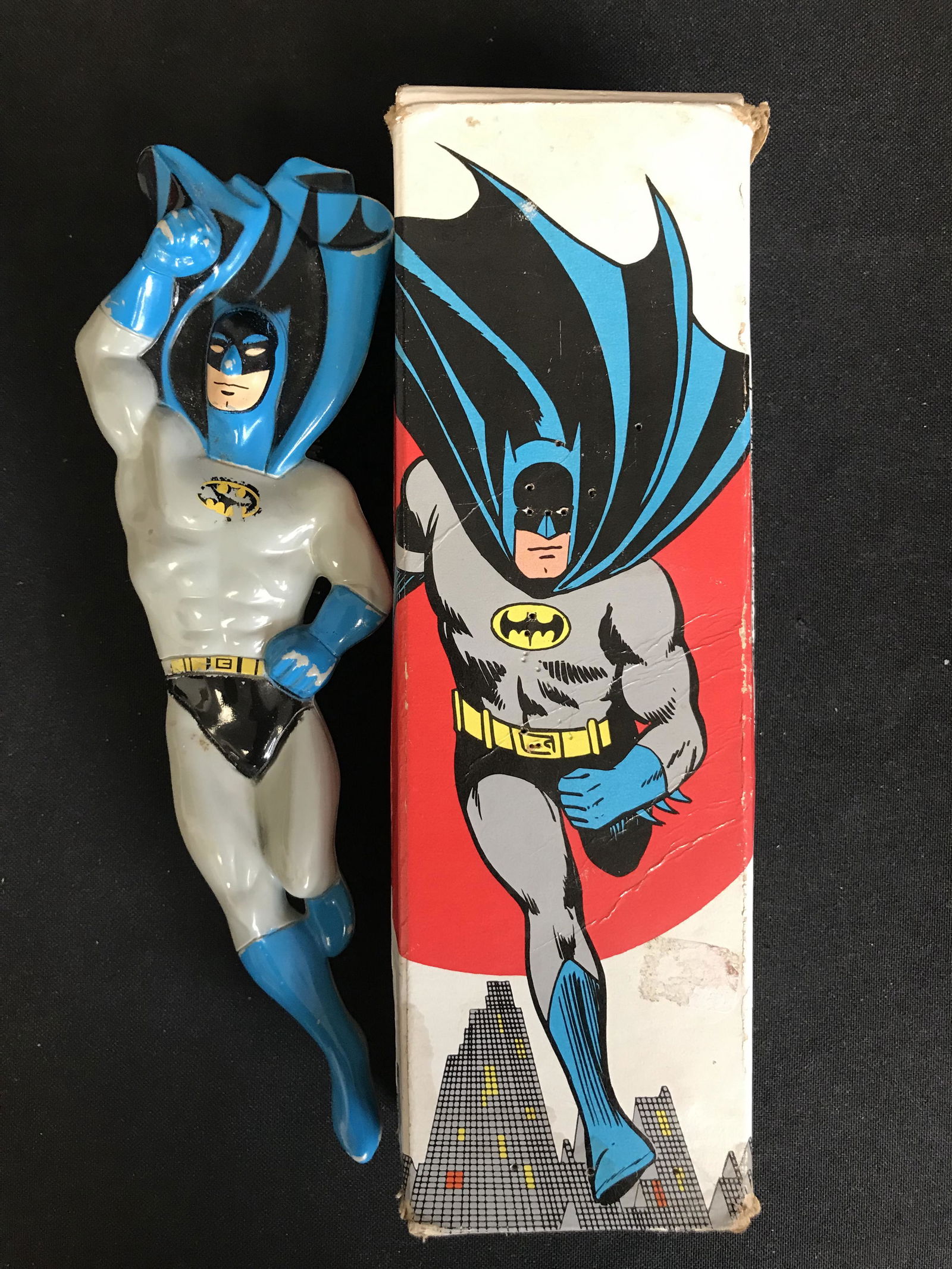 BATMAN FIGURE w/ BOX (1 of 1)