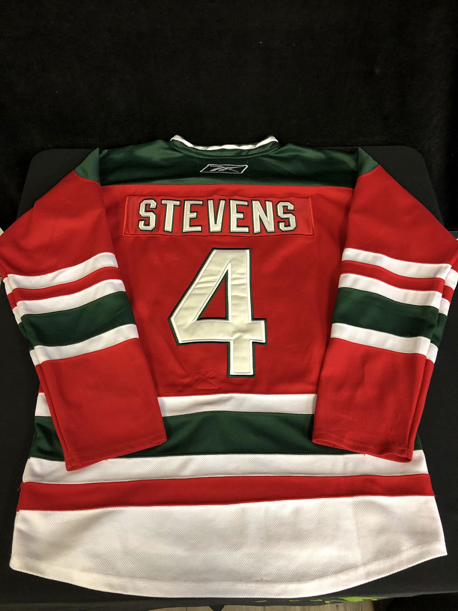 NEW WITH TAGS SCOTT STEVENS NEW JERSEY DEVILS REEBOK JERSEY (1 of 3)