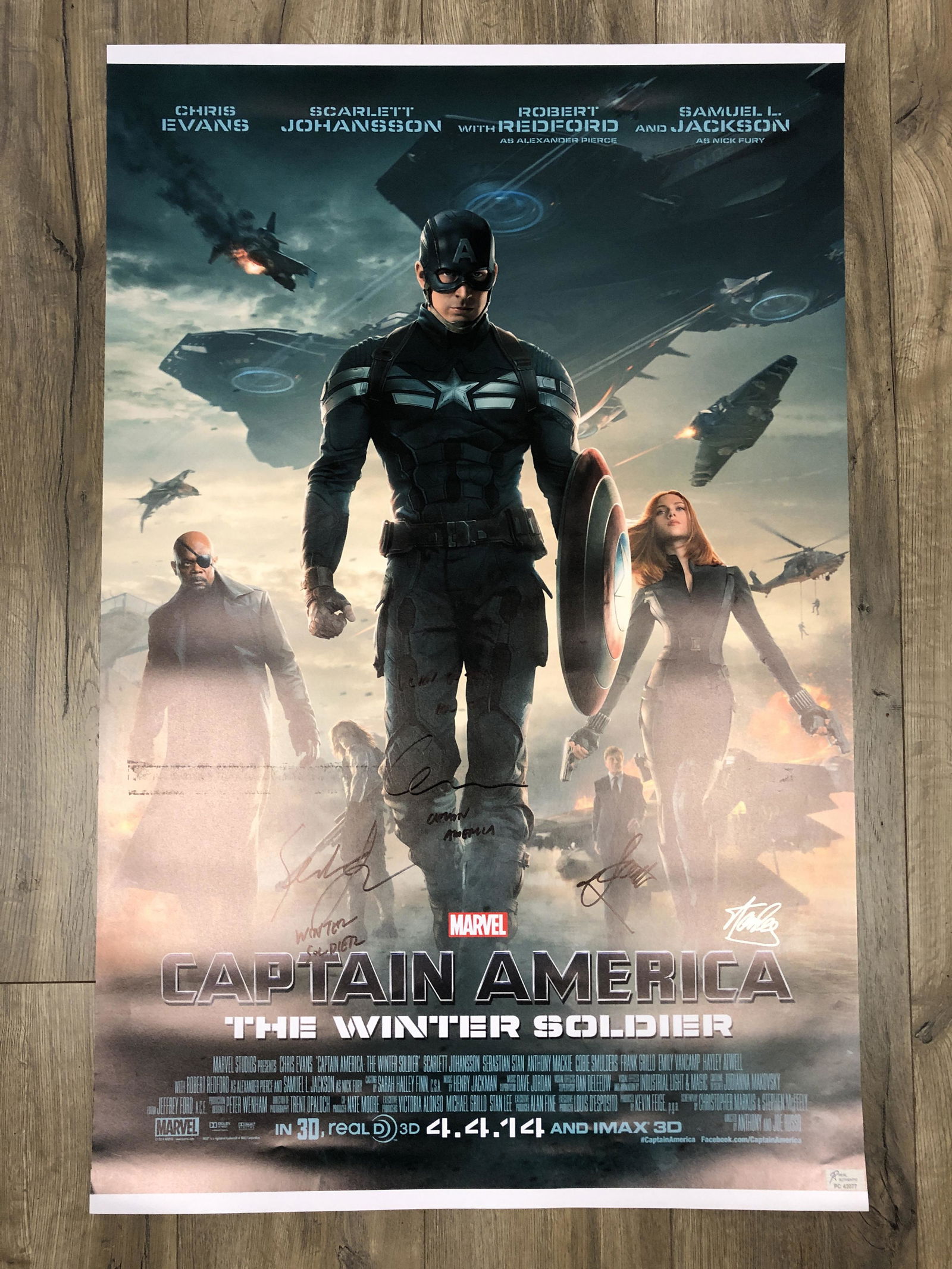 CAPTAIN AMERICA THE WINTER SOLDIER CAST SIGNED 24 X 36 MOVIE POSTER (RA COA) (1 of 3)