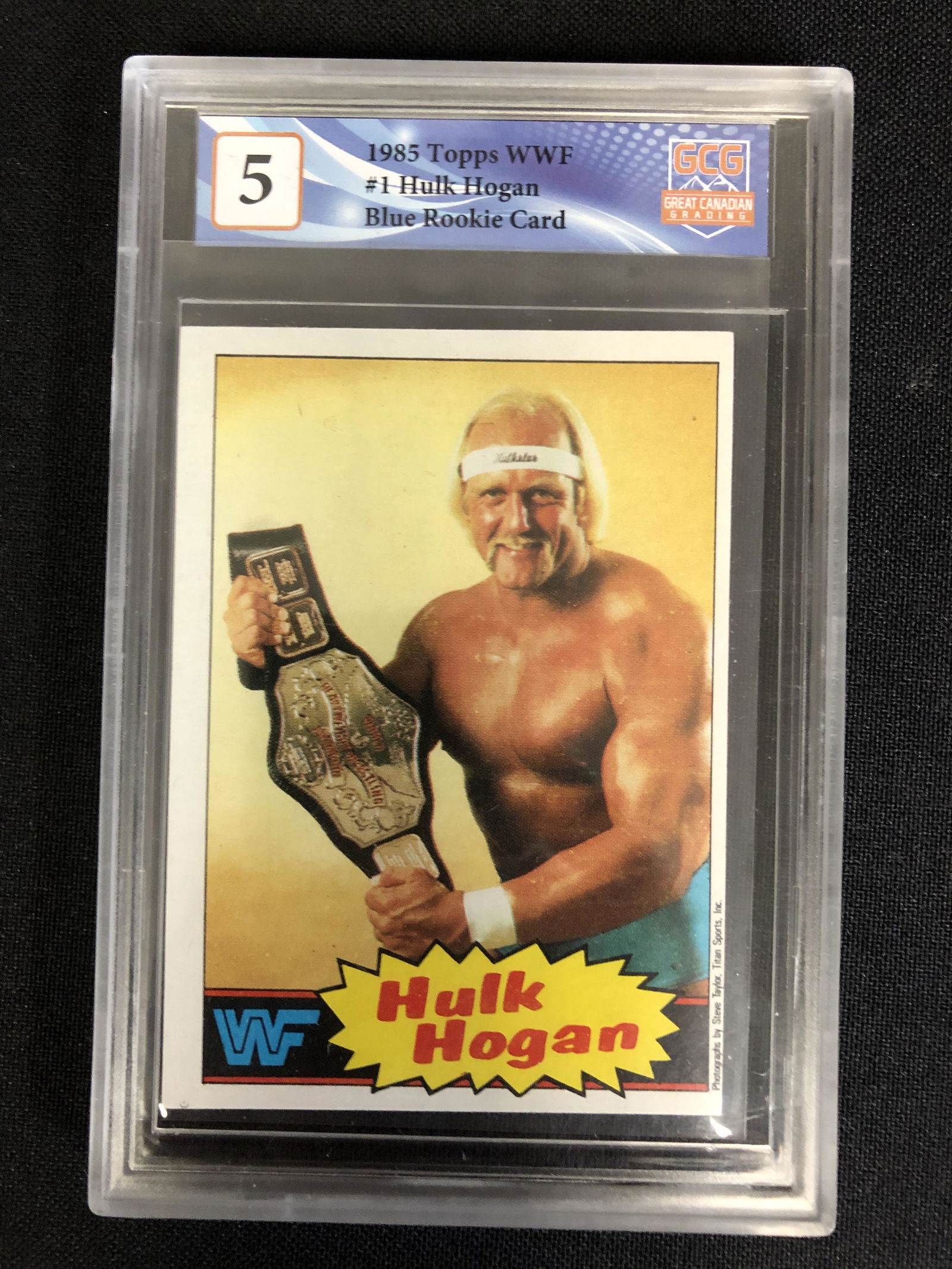 1985 TOPPS WWE NO. 1 HULK HOGAN BLUE ROOKIE CARD (GCG 5) (1 of 2)