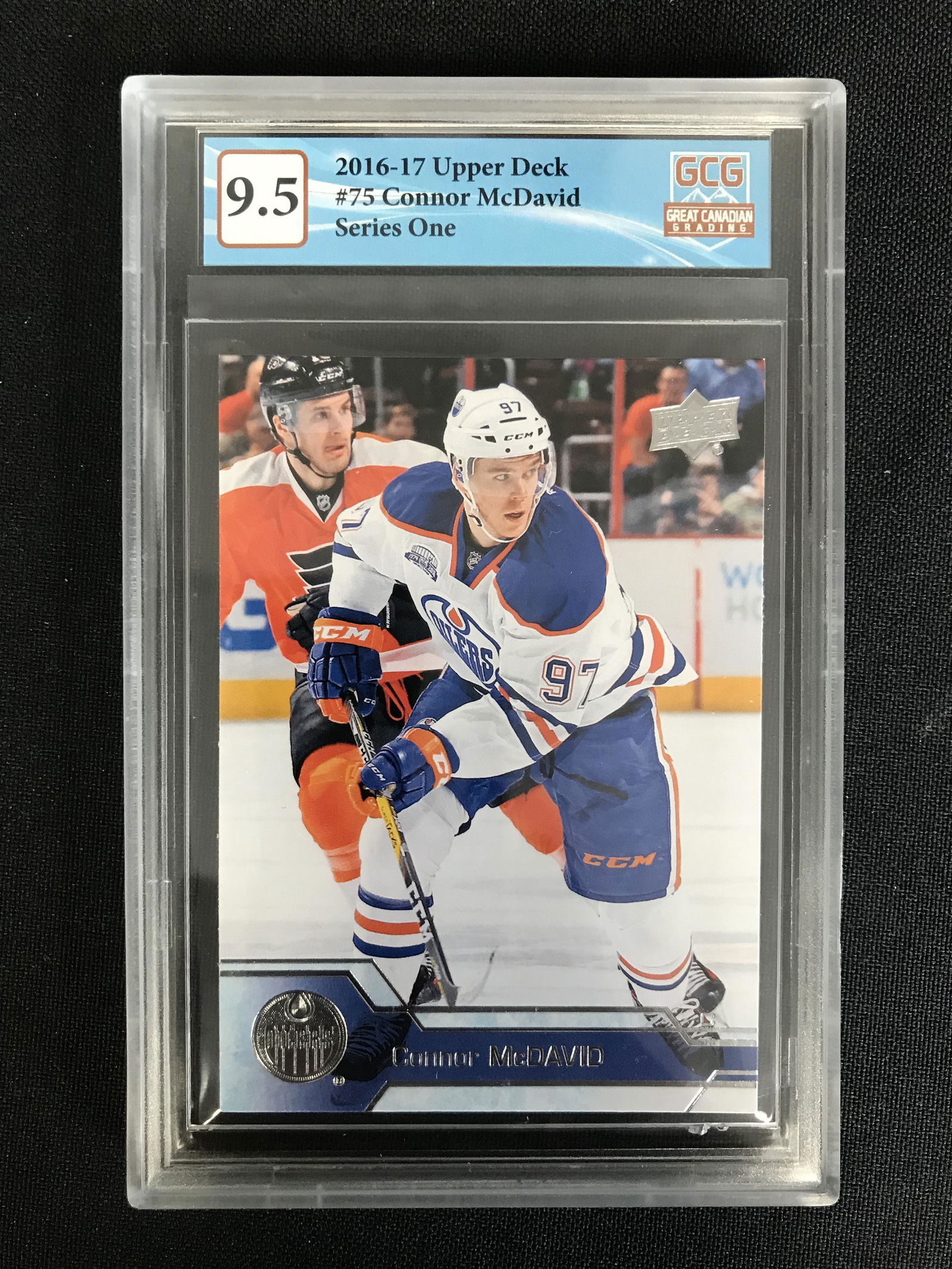 2016-17 UPPER DECK NO. 75 CONNOR McDAVID (GCG 9.5) (1 of 2)
