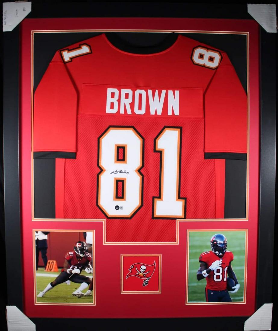 Antonio Brown Signed 35x43 Custom Framed Jersey Display (Beckett) (1 of 1)