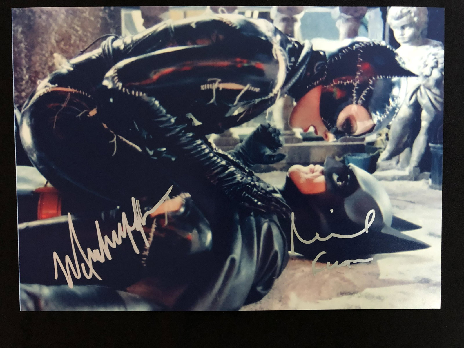 MICHAEL KEATON AND KIM BASSINGER DUAL-SIGNED 8X10 PHOTO (RA COA) (1 of 2)