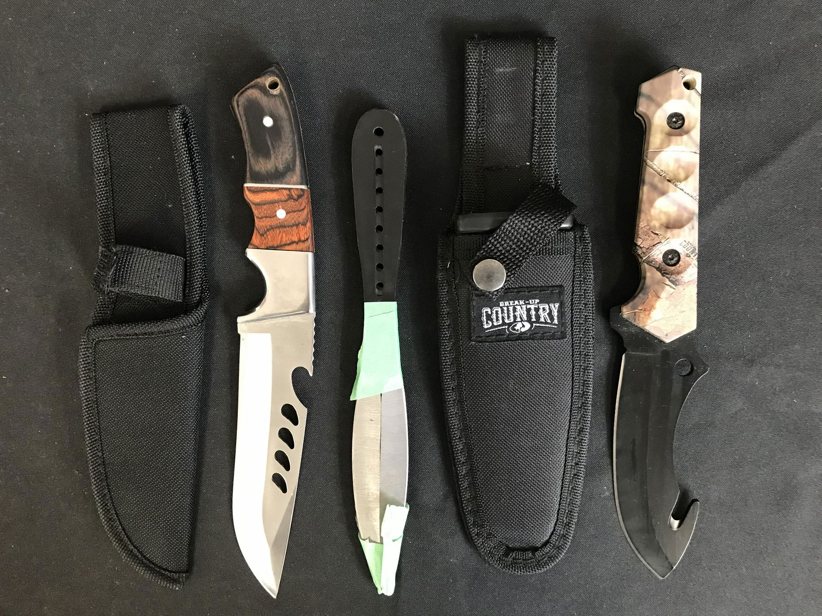 VARIOUS HUNTING KNIFE LOT (1 of 1)