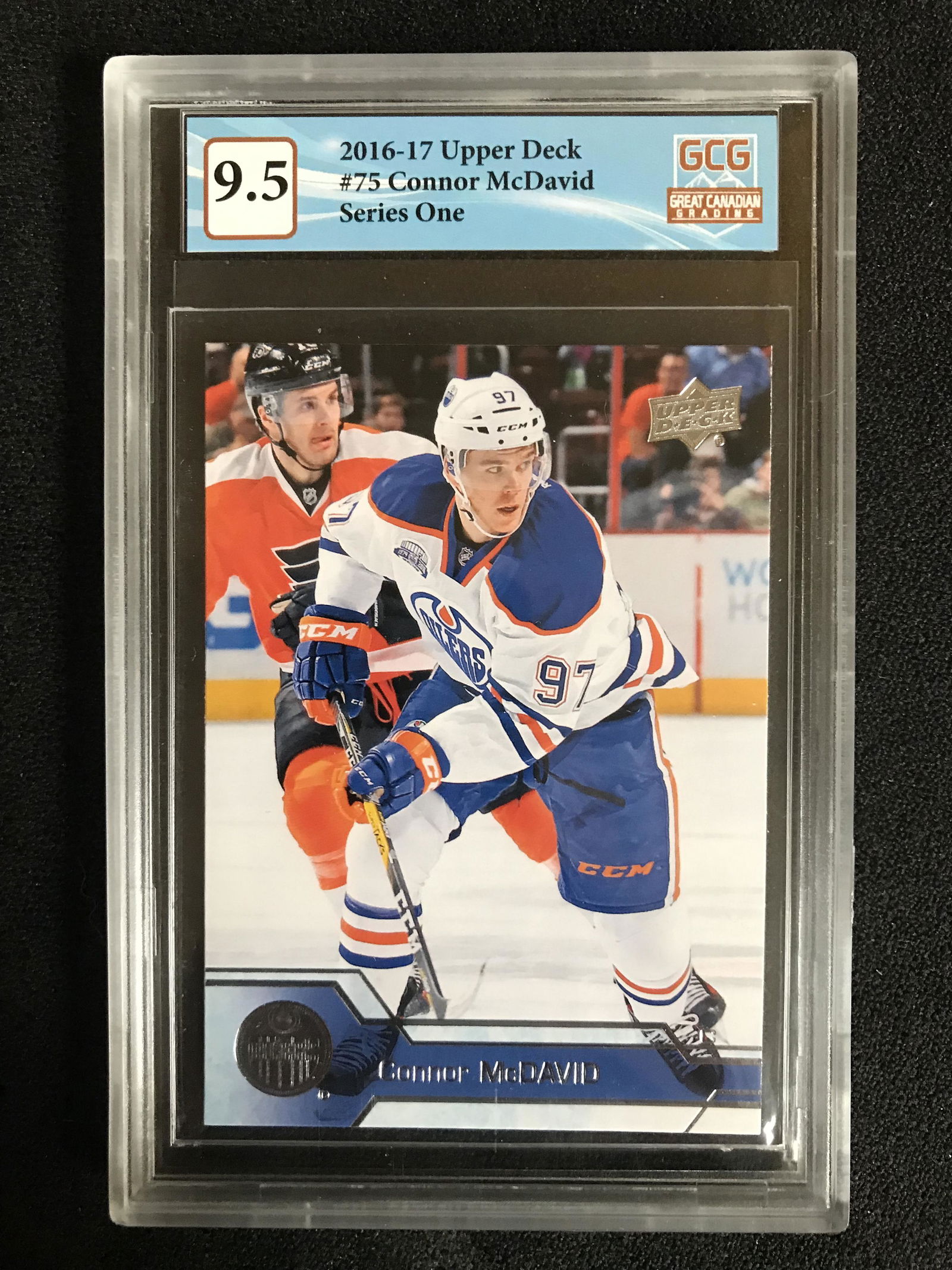 2016-17 UPPER DECK NO.75 CONNOR MCDAVID SERIES ONE (GCG 9.5) (1 of 2)