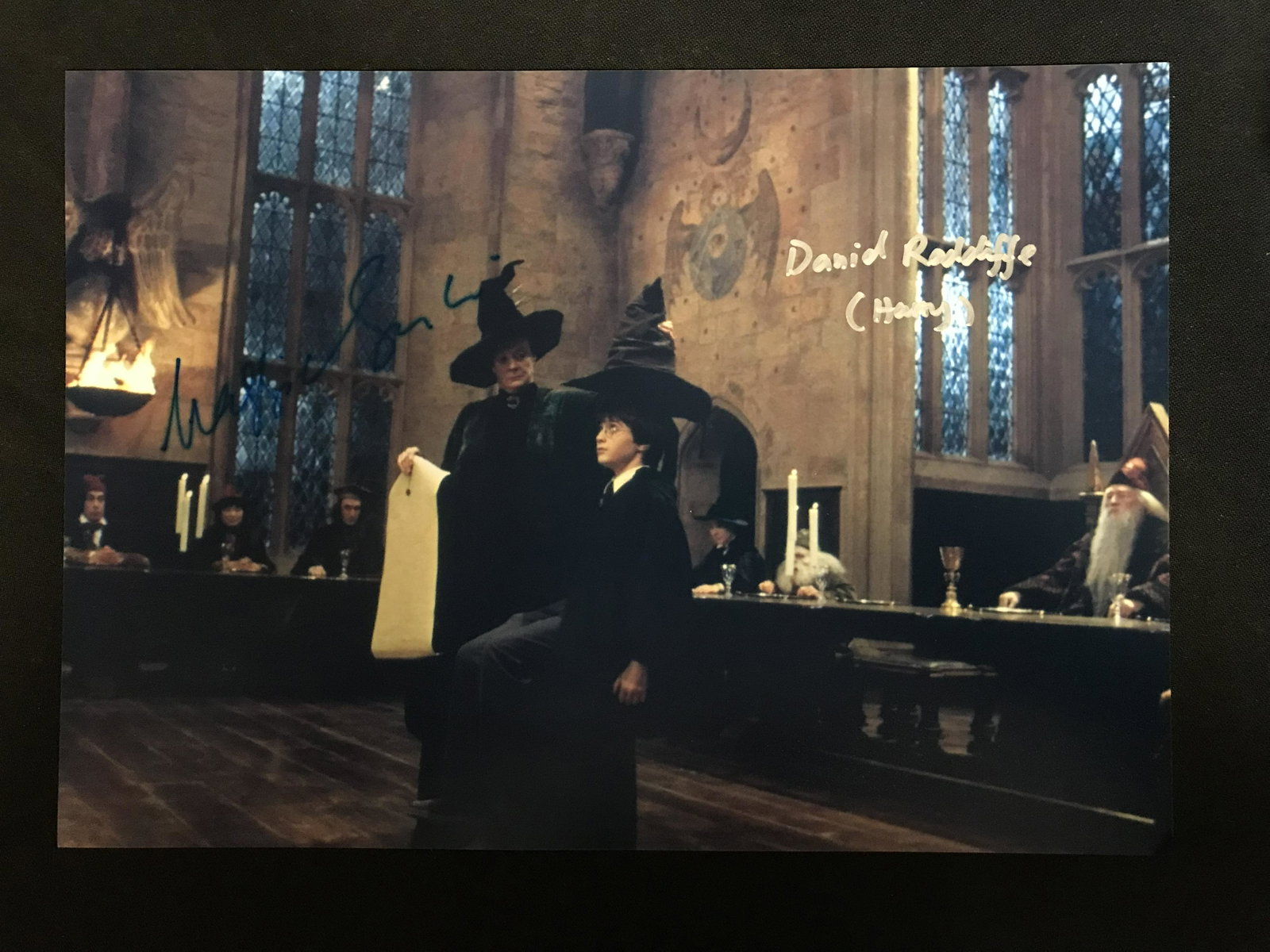 DANIEL RADCLIFFE SIGNED 8X10 PHOTO (RA COA): DANIEL RADCLIFFE SIGNED 8X10 PHOTO (RA COA)