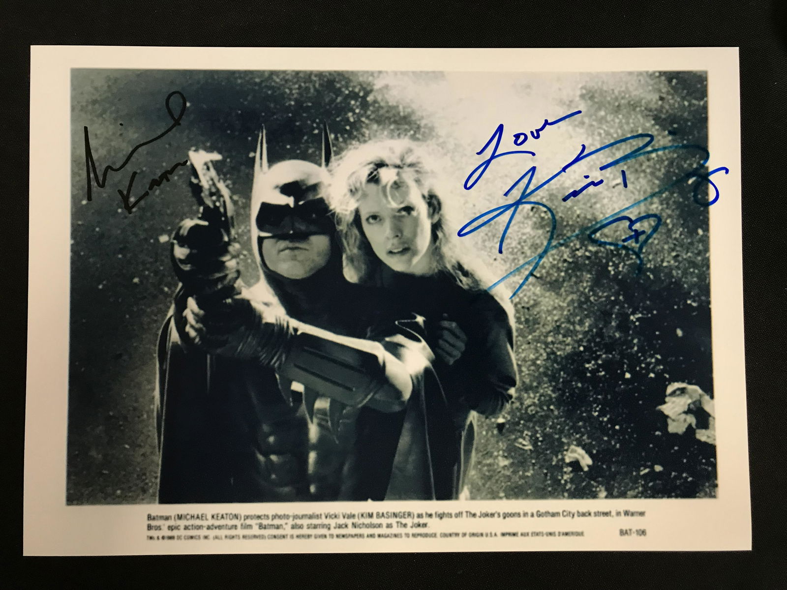 MICHAEL KEATON AND KIM BASINGER DUAL SIGNED 8X10 PHOTO (RA COA) (1 of 2)
