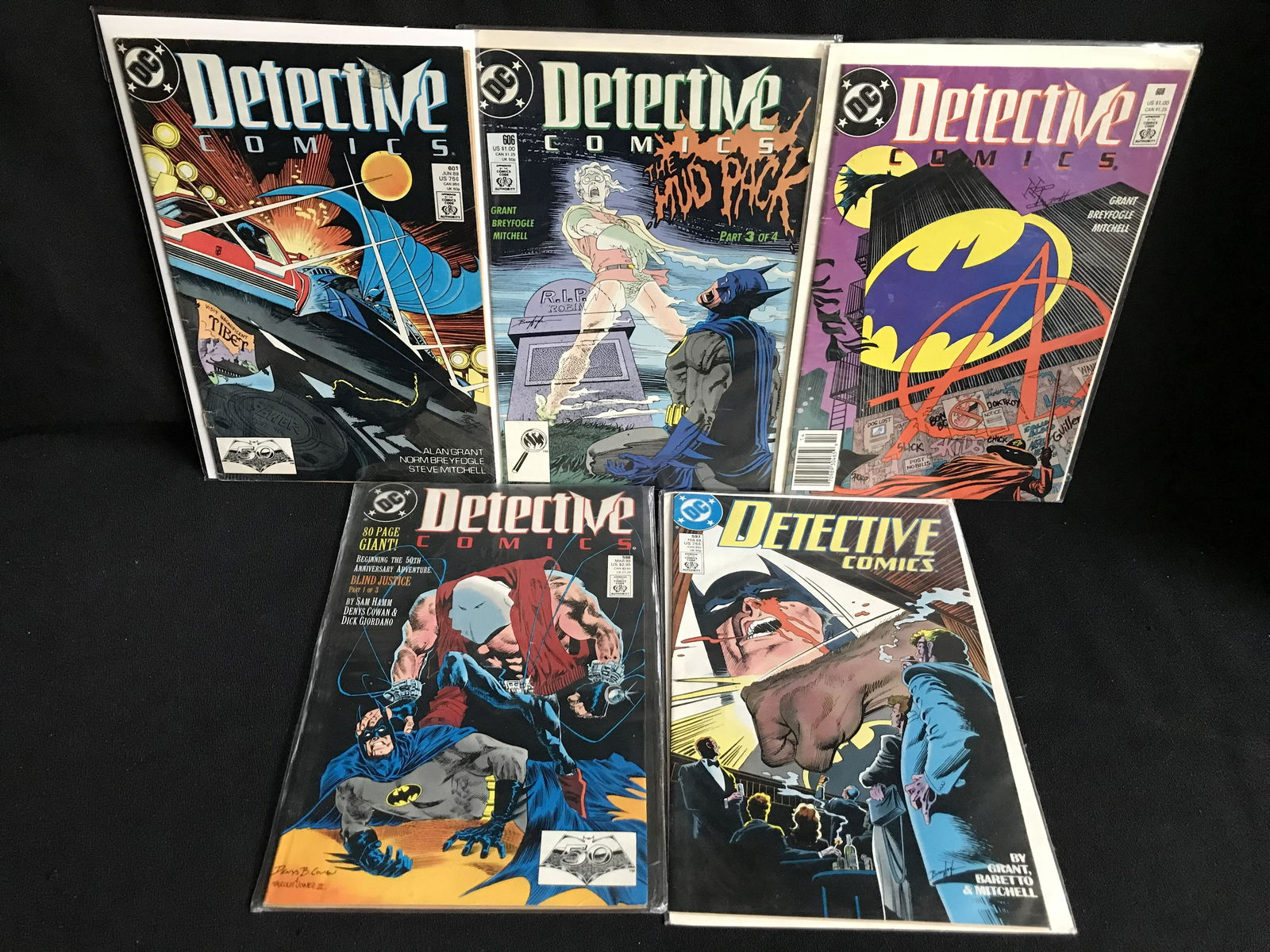 DETECTIVE COMICS COMIC BOOK LOT (1 of 1)