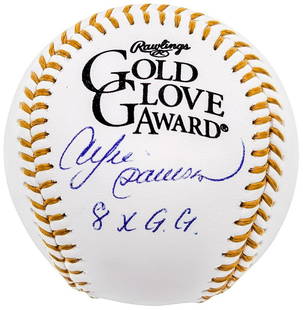 Andre Dawson Autographed Official MLB Gold Glove Logo Baseball Montreal Expos "8x GG" (Beckett): Andre Dawson Autographed Official MLB Gold Glove Logo Baseball Montreal Expos "8x GG" (Beckett)