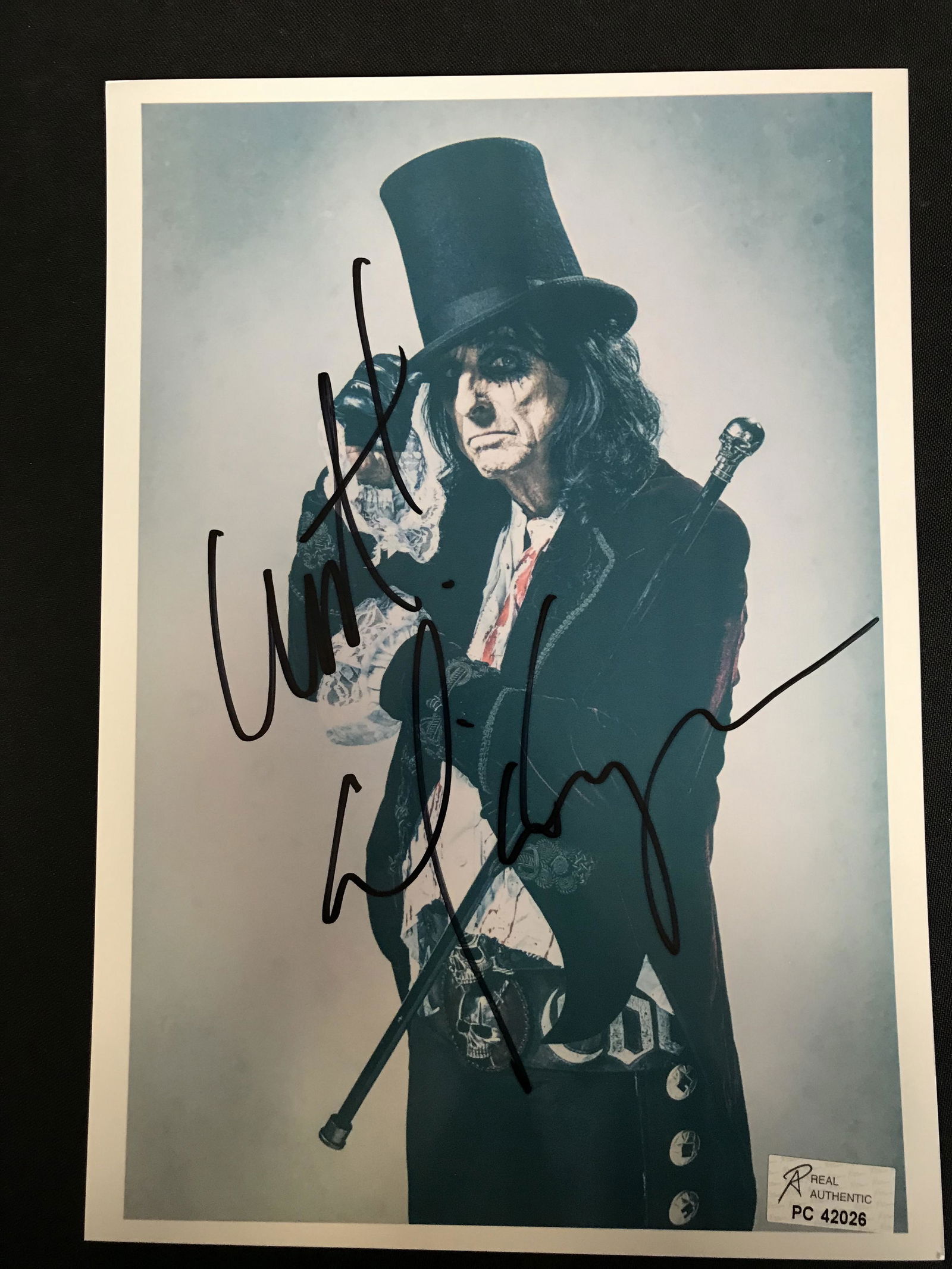 ALICE COOPER SIGNED 8X10 PHOTO (RA COA) (1 of 2)