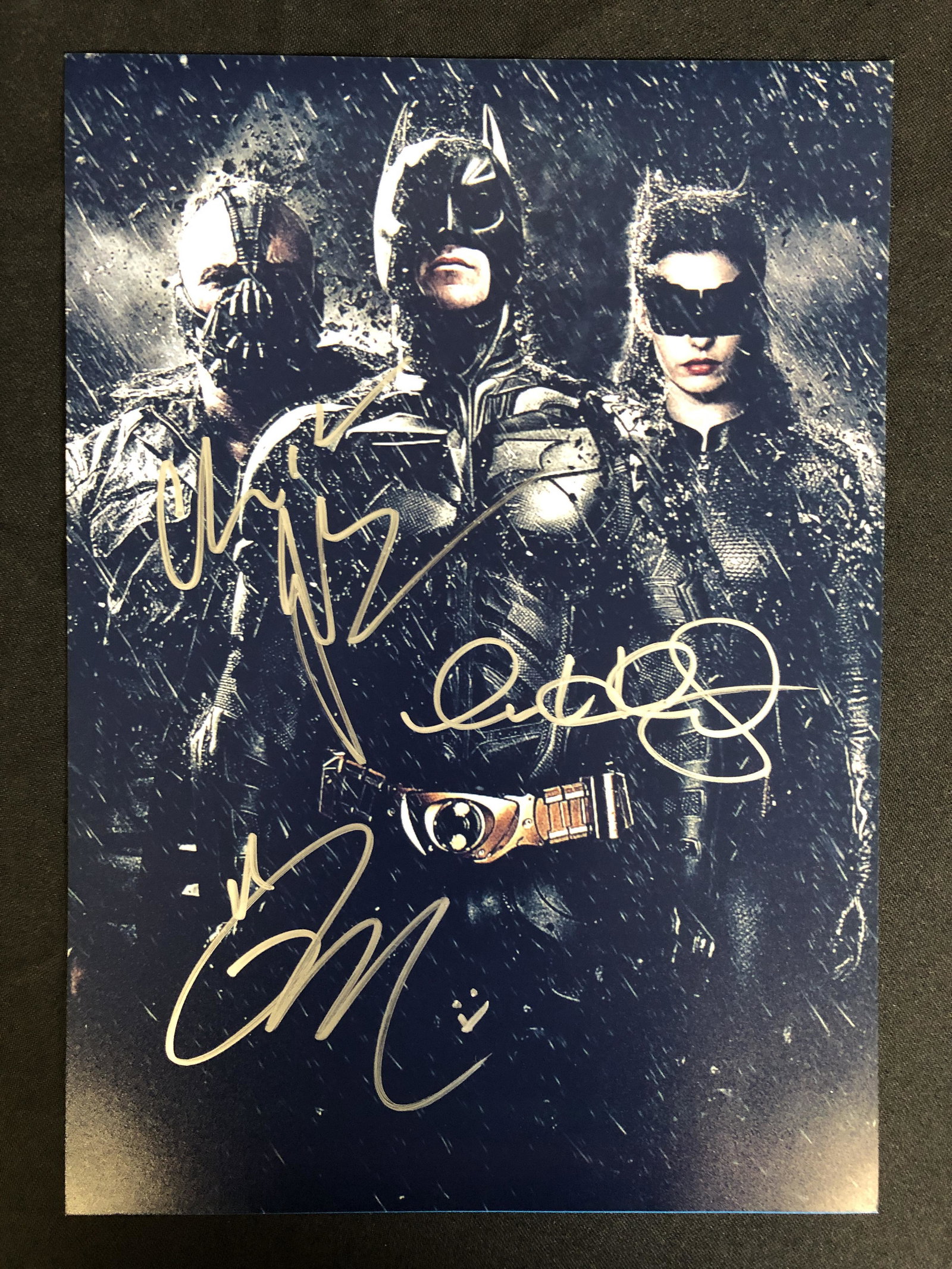 THE DARK KNIGHT RISES MULTI-SIGNED 8X10 PHOTO (RA COA): THE DARK KNIGHT RISES MULTI-SIGNED 8X10 PHOTO (RA COA)