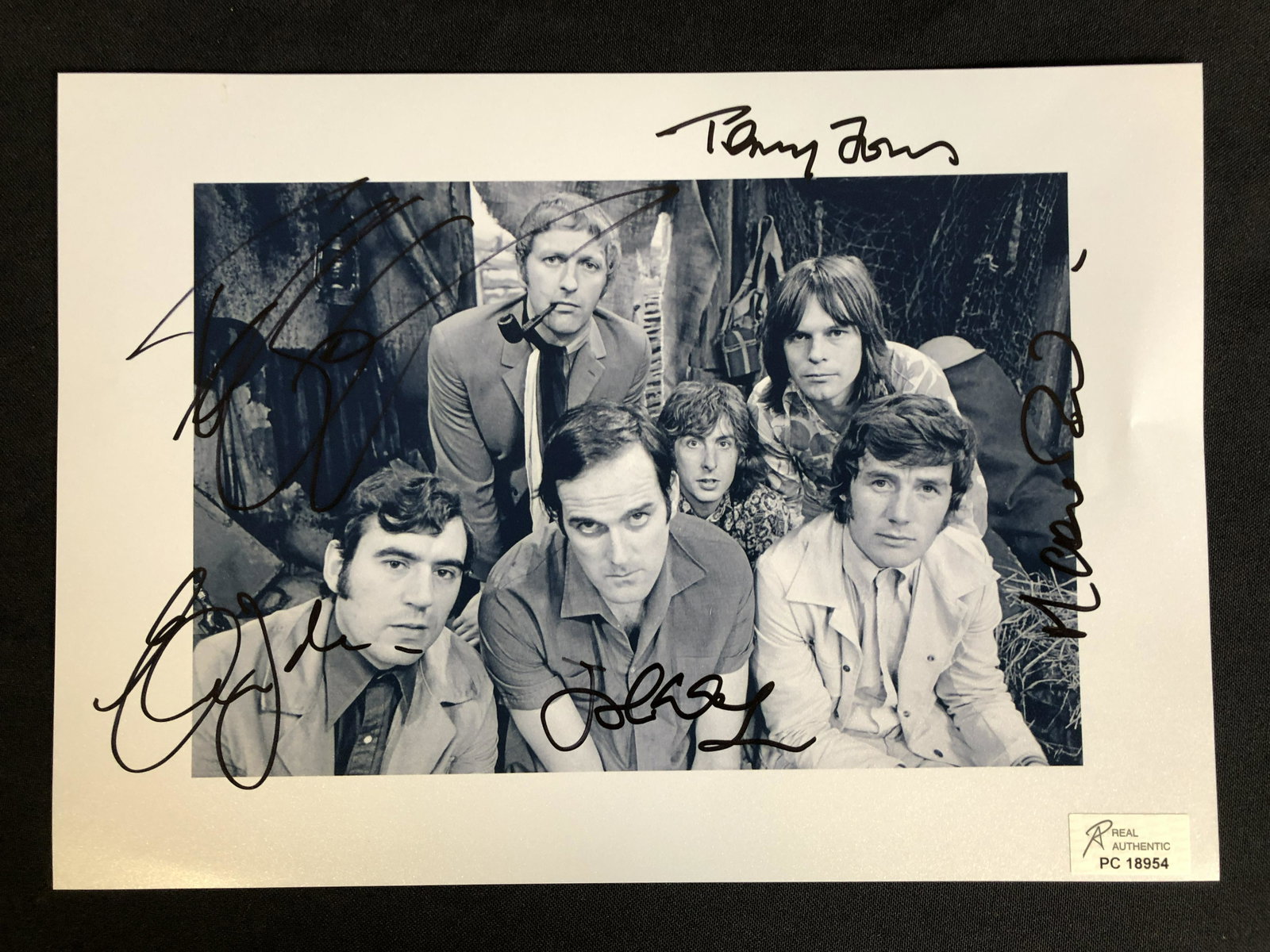 MONTY PYTHON CAST SIGNED 8 X 10 (RA COA): MONTY PYTHON CAST SIGNED 8 X 10 (RA COA)