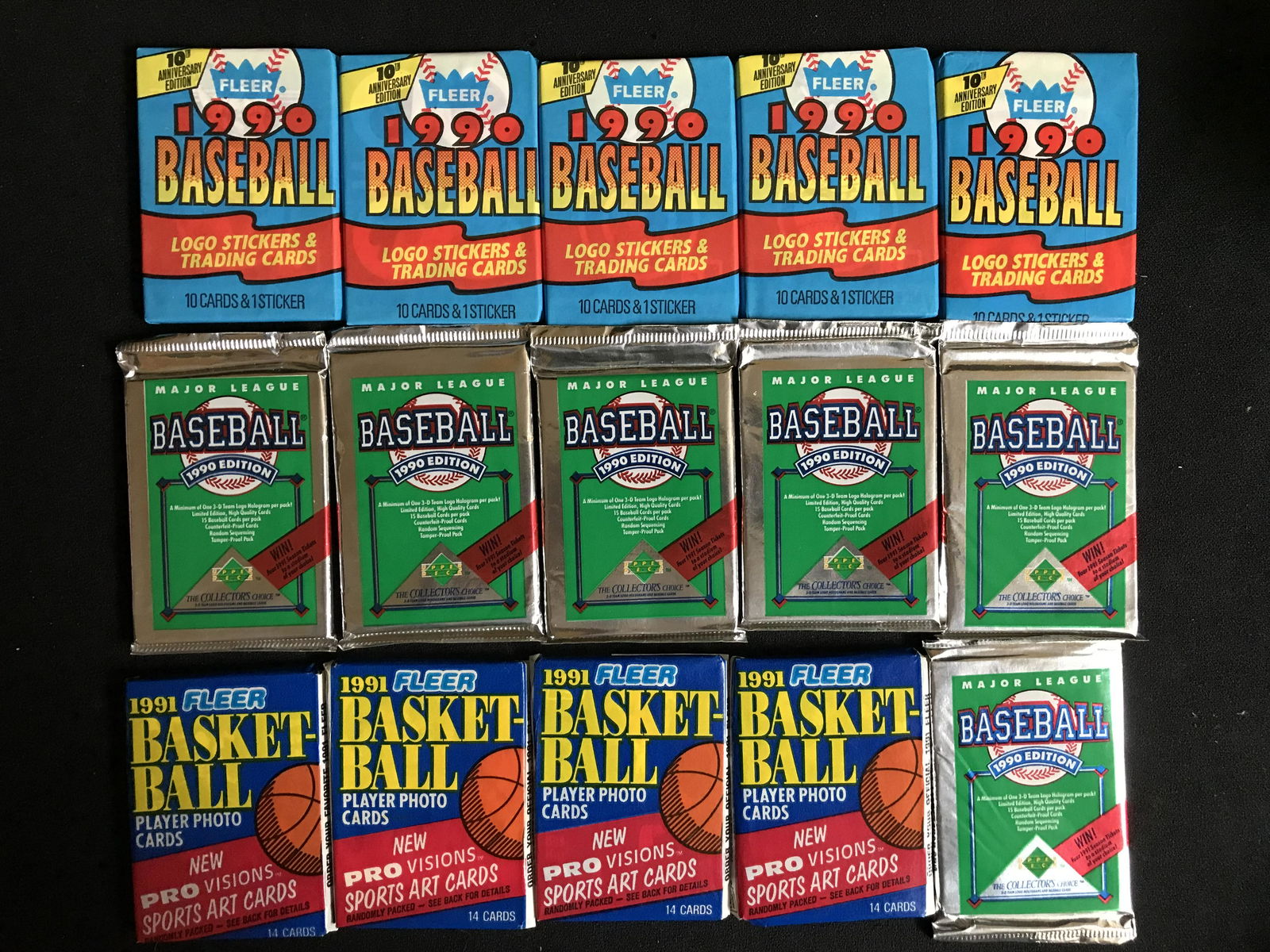 ASSORTED 1990'S SPORTS TRADING CARD WAX PACKS (1 of 1)