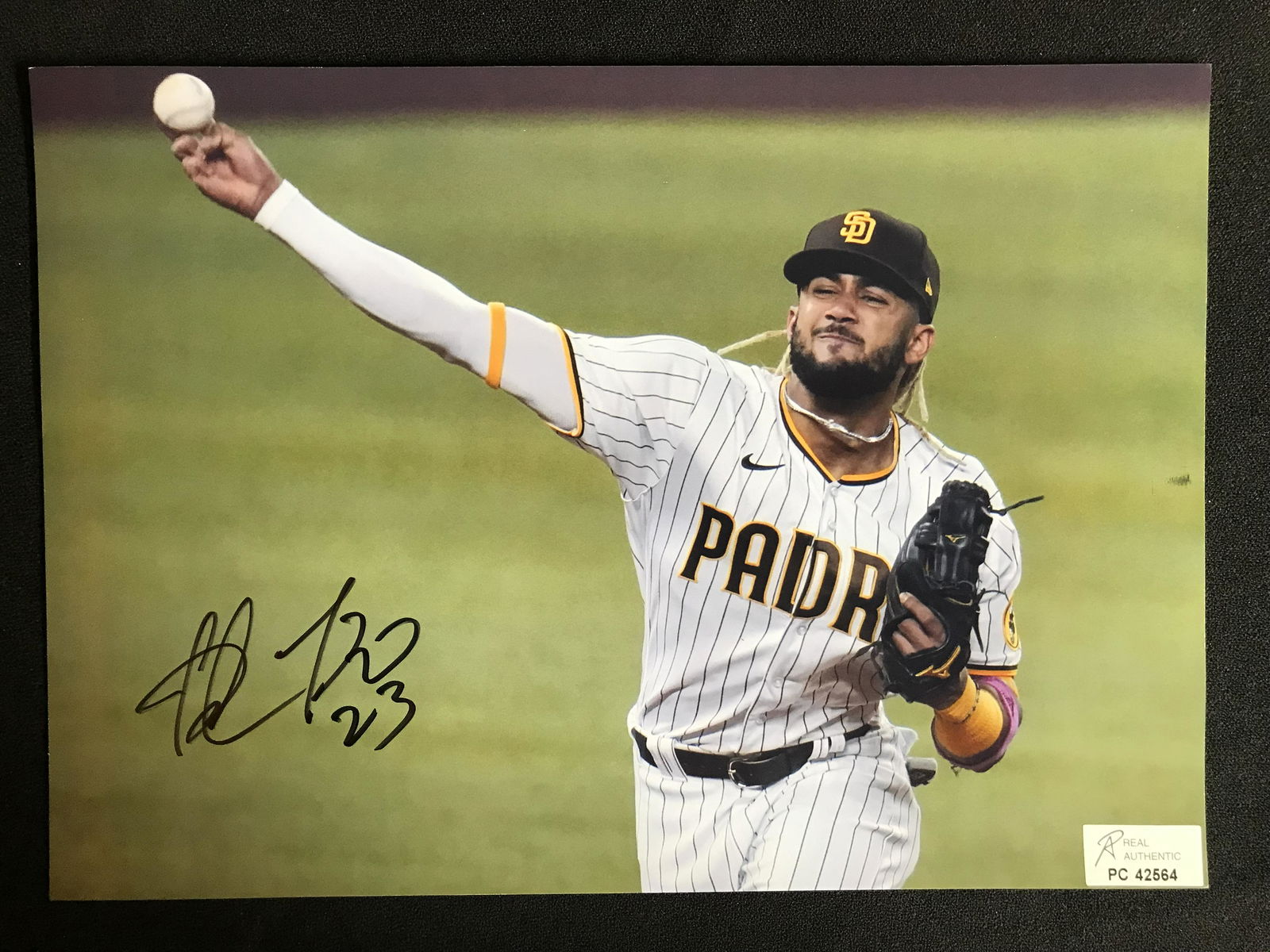 FERNANDO TATIS JR. SIGNED 8X10 PHOTO (RA COA) (1 of 2)