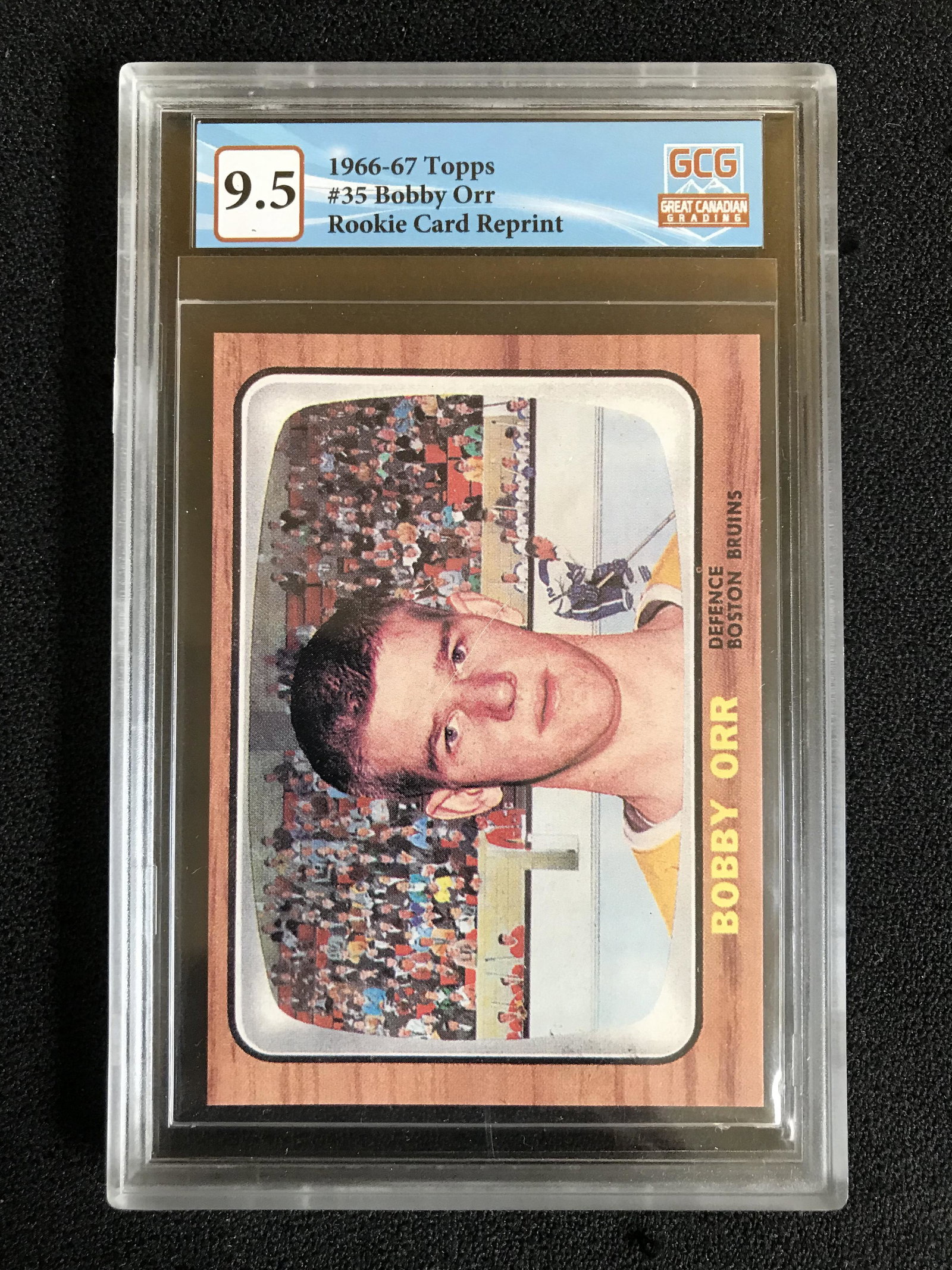1966-67 TOPPS NO.35 BOBBY ORR ROOKIE CARD REPRINT (GCG 9.5): 1966-67 TOPPS NO.35 BOBBY ORR ROOKIE CARD REPRINT (GCG 9.5)
