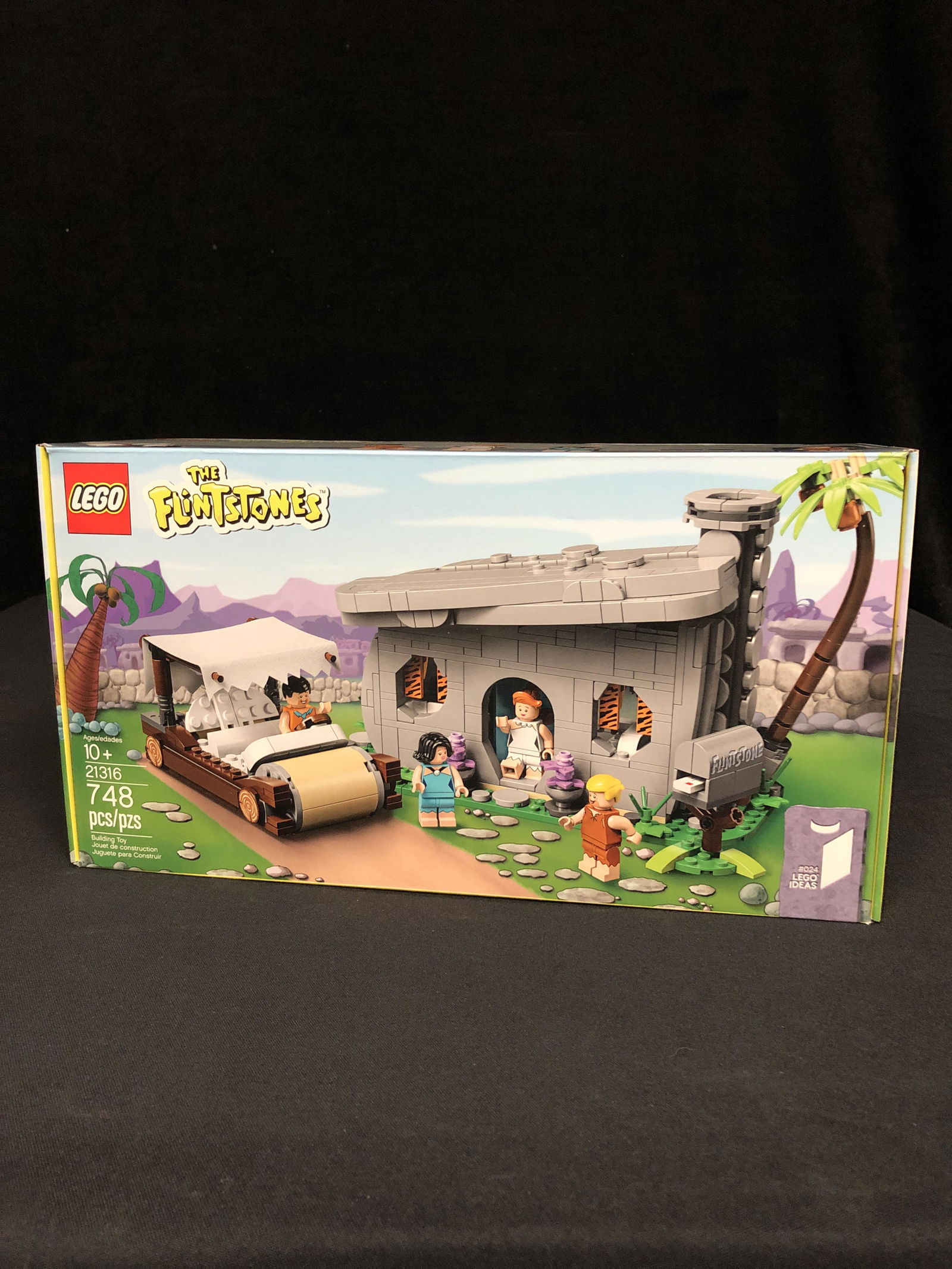 LEGO Ideas 21316 The Flintstones Building Kit: LEGO Ideas 21316 The Flintstones Building Kit