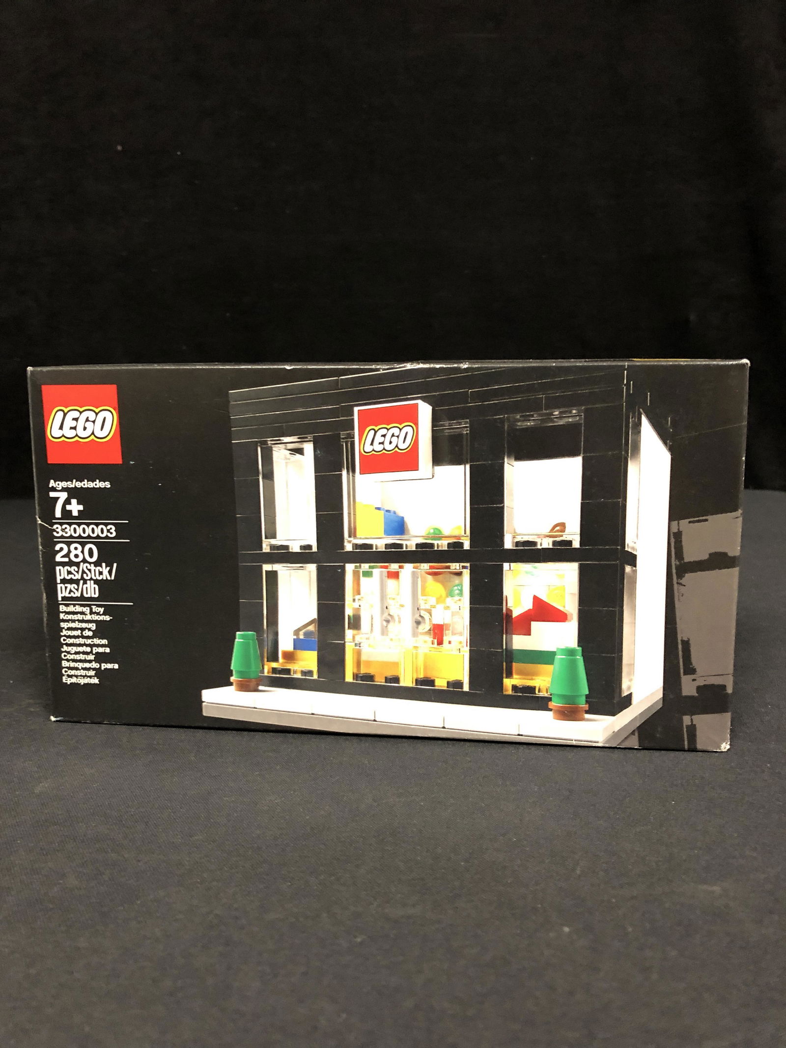 Sealed LEGO 3300003 Exclusive LEGO Store Promotional Set: Sealed LEGO 3300003 Exclusive LEGO Store Promotional Set