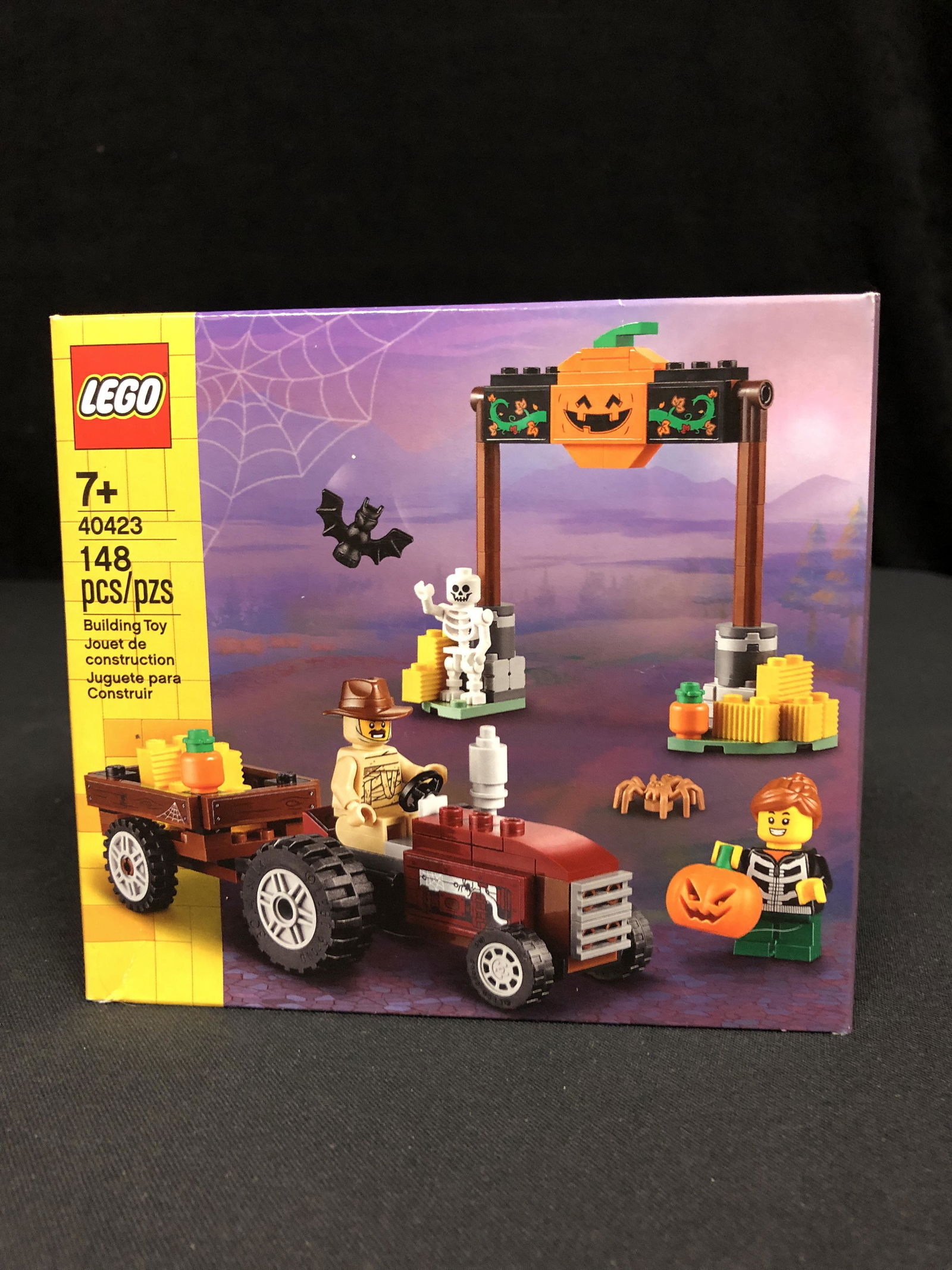 Sealed Lego Halloween Hayride 40423 Retired 2020 Seasonal Set New Factory Sealed Box!: Sealed Lego Halloween Hayride 40423 Retired 2020 Seasonal Set New Factory Sealed Box!