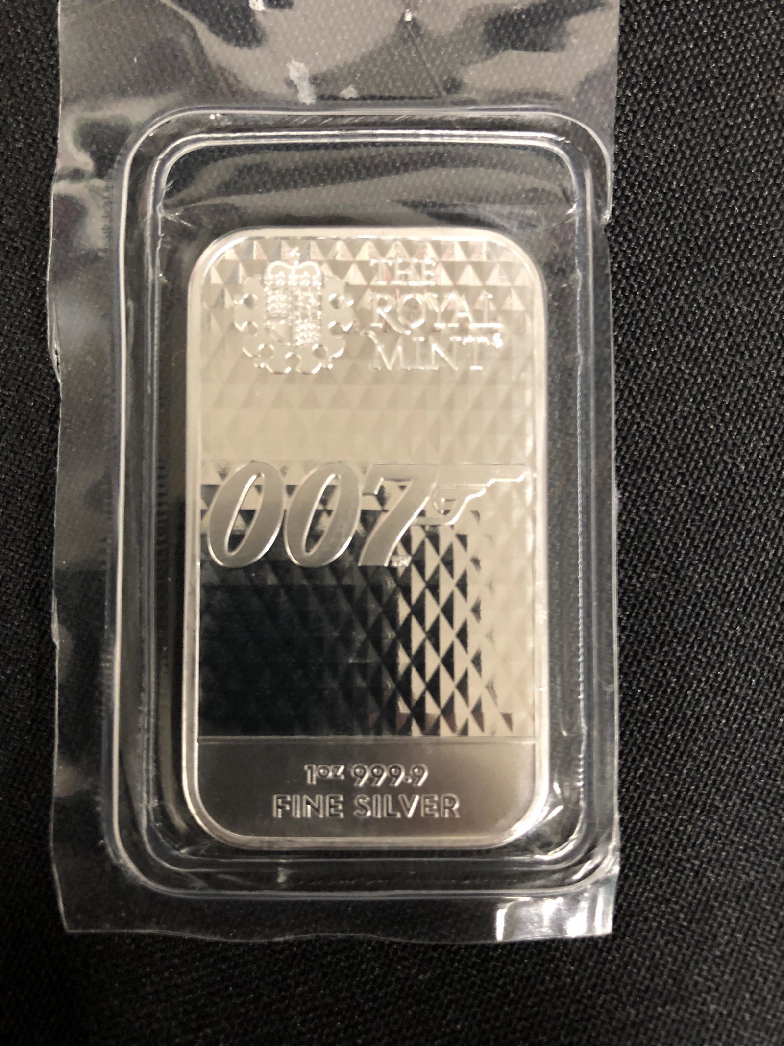1OZ JAMES BOND 007 SILVER BAR: 1OZ JAMES BOND 007 SILVER BAR