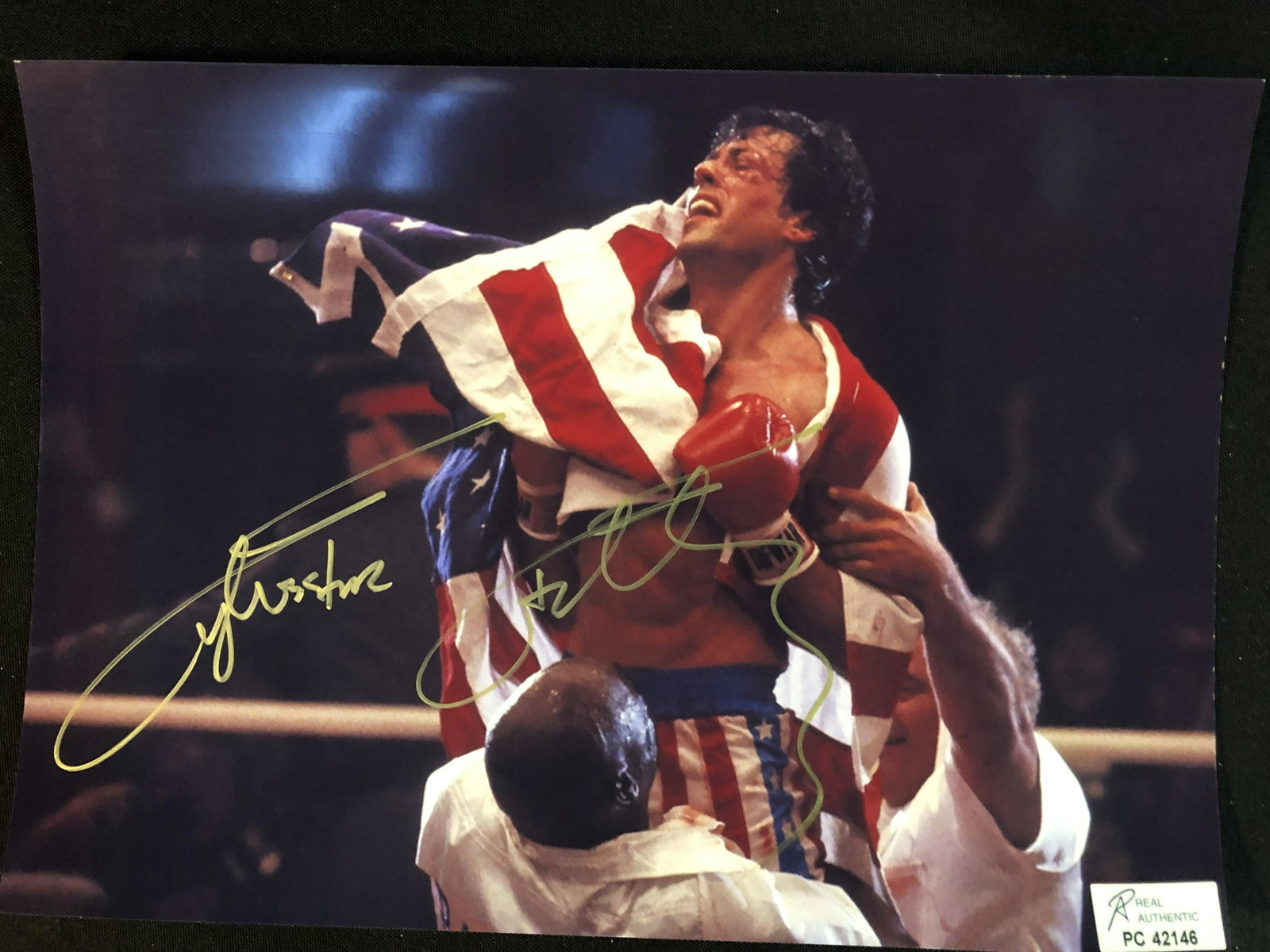 SYLVESTER STALLONE SIGNED 8X10 PHOTO (RA COA): SYLVESTER STALLONE SIGNED 8X10 PHOTO (RA COA)