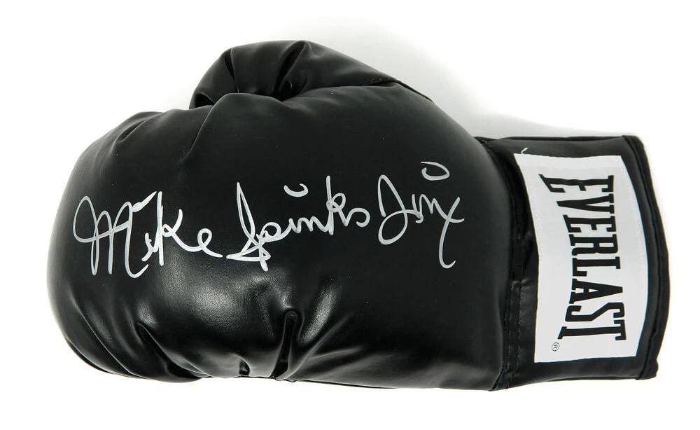 MICHAEL (MIKE) SPINKS SIGNED EVERLAST BLACK BOXING GLOVE W/JINX (SCHWARTZ COA) (1 of 1)