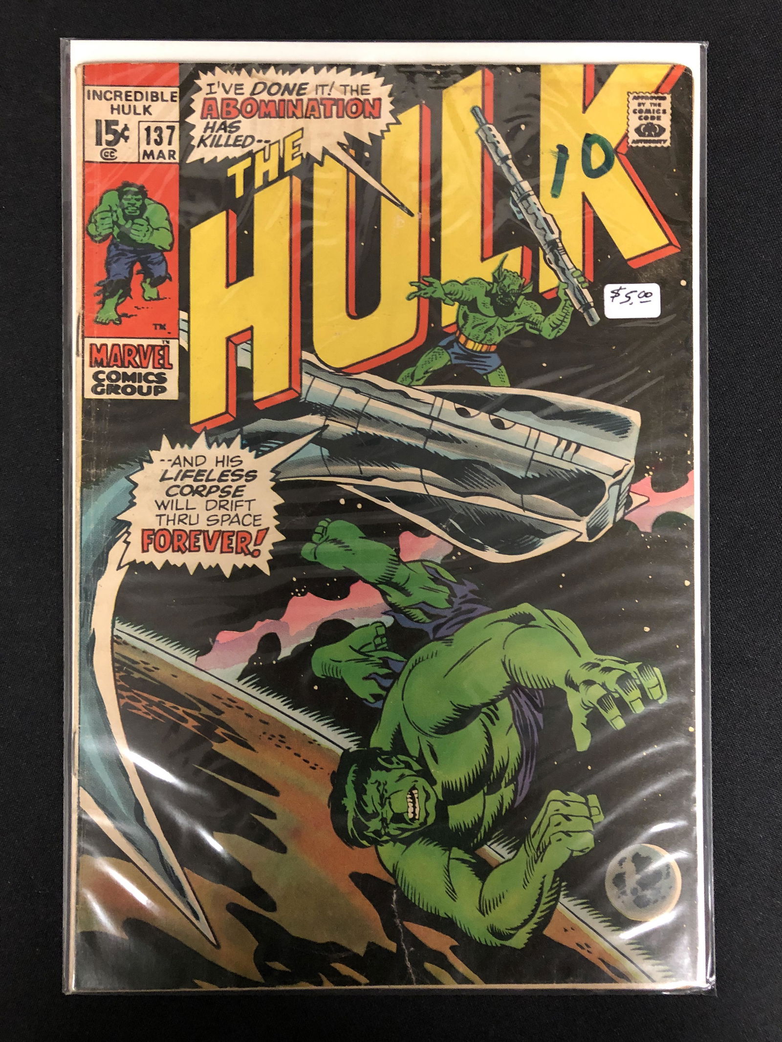 THE HULK NO.137 (MARVEL COMICS) (1 of 1)