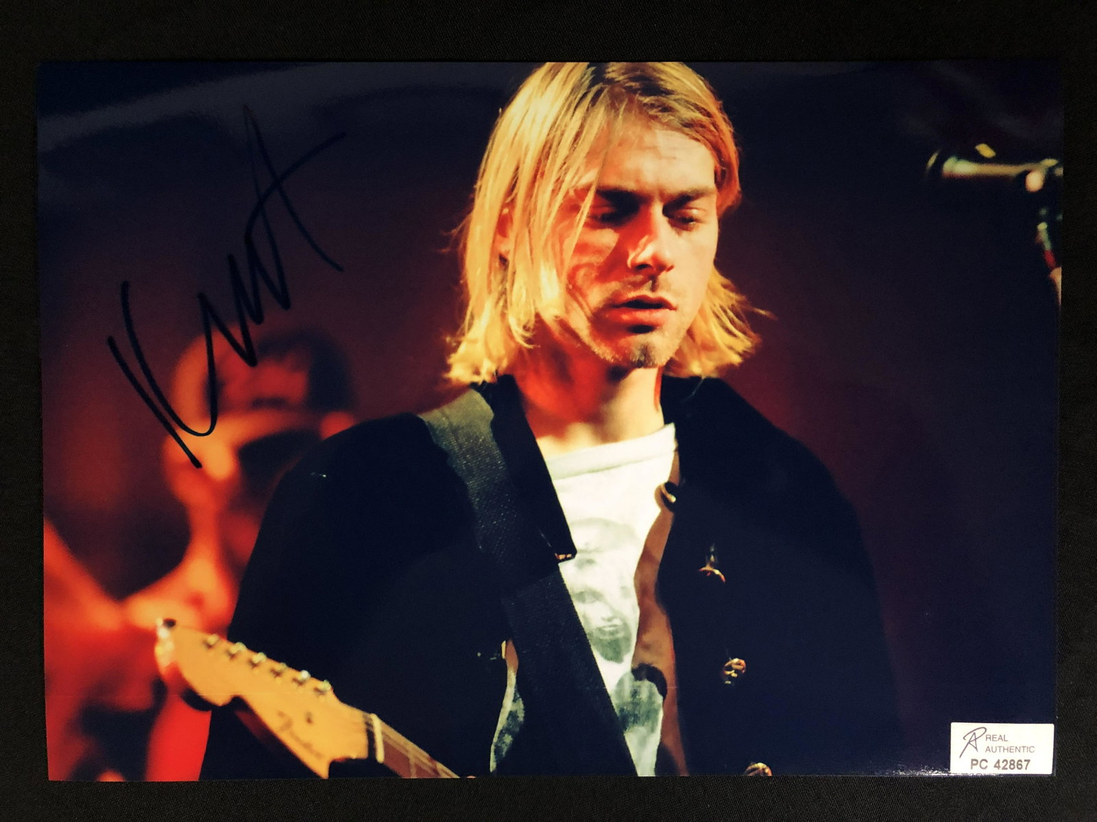 KURT COBAIN SIGNED 8 X 10 (RA COA): KURT COBAIN SIGNED 8 X 10 (RA COA)