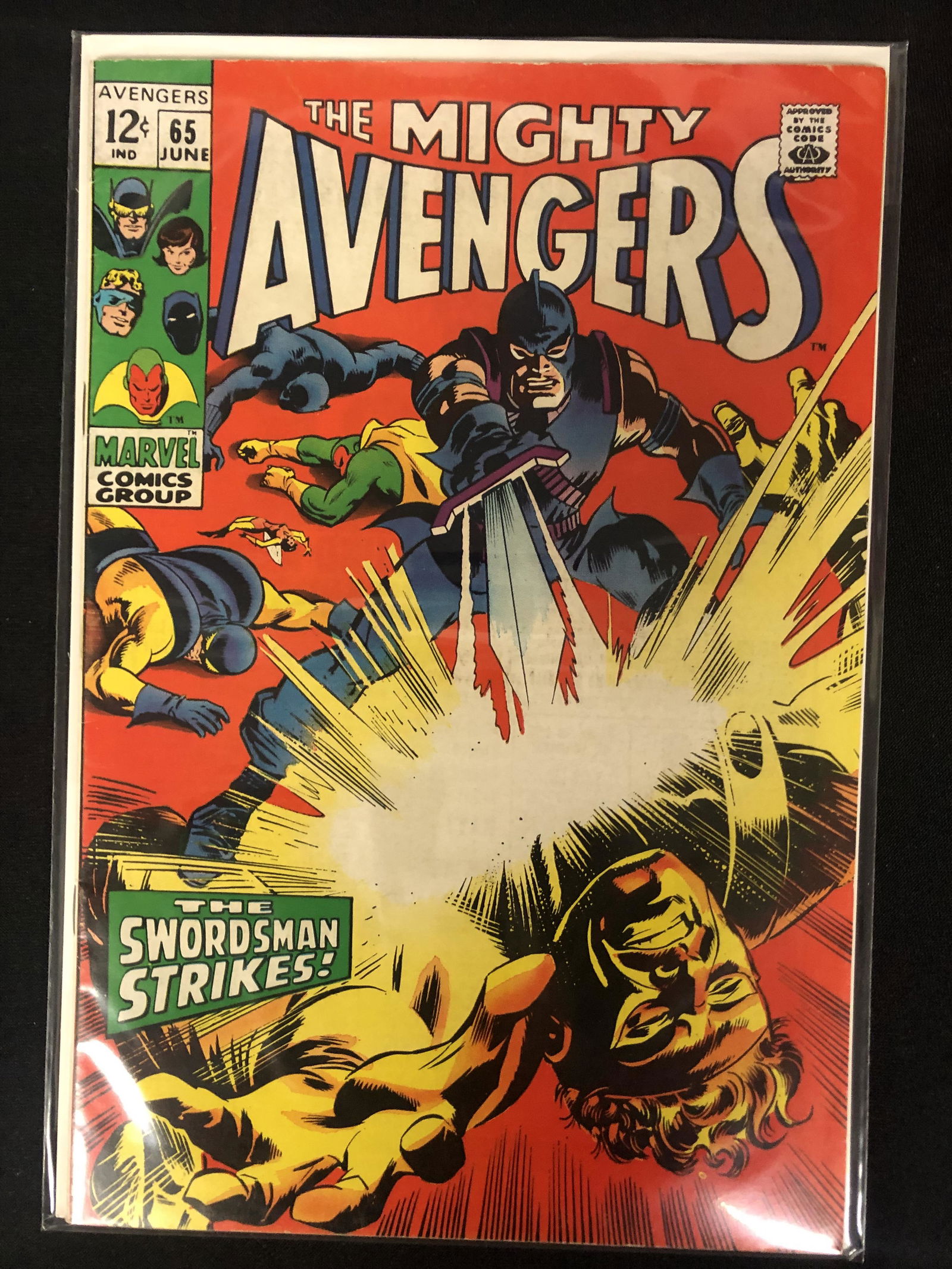 THE MIGHTY AVENGERS NO.65 (MARVEL COMICS) (1 of 1)