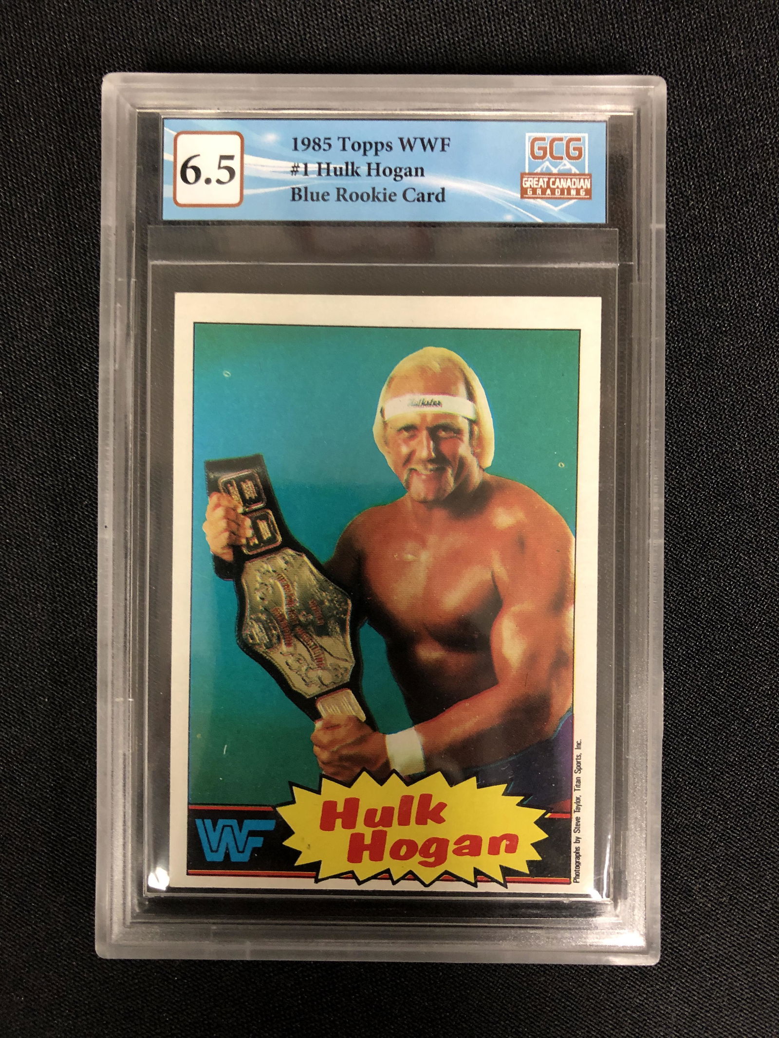 1985 TOPPS WWF HULK HOGAN BLUE ROOKIE CARD (GCG 6.5) (1 of 2)