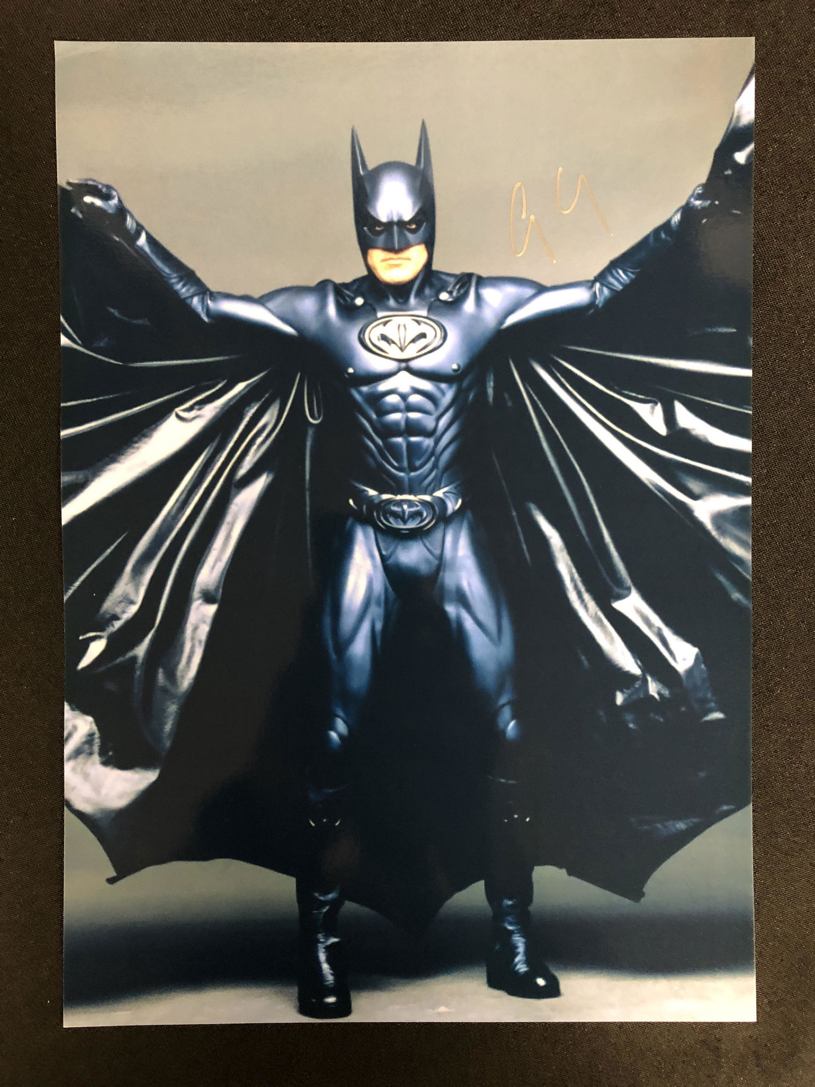 GEORGE CLOONEY SIGNED BATMAN 8 X 10 (RA COA) (1 of 2)