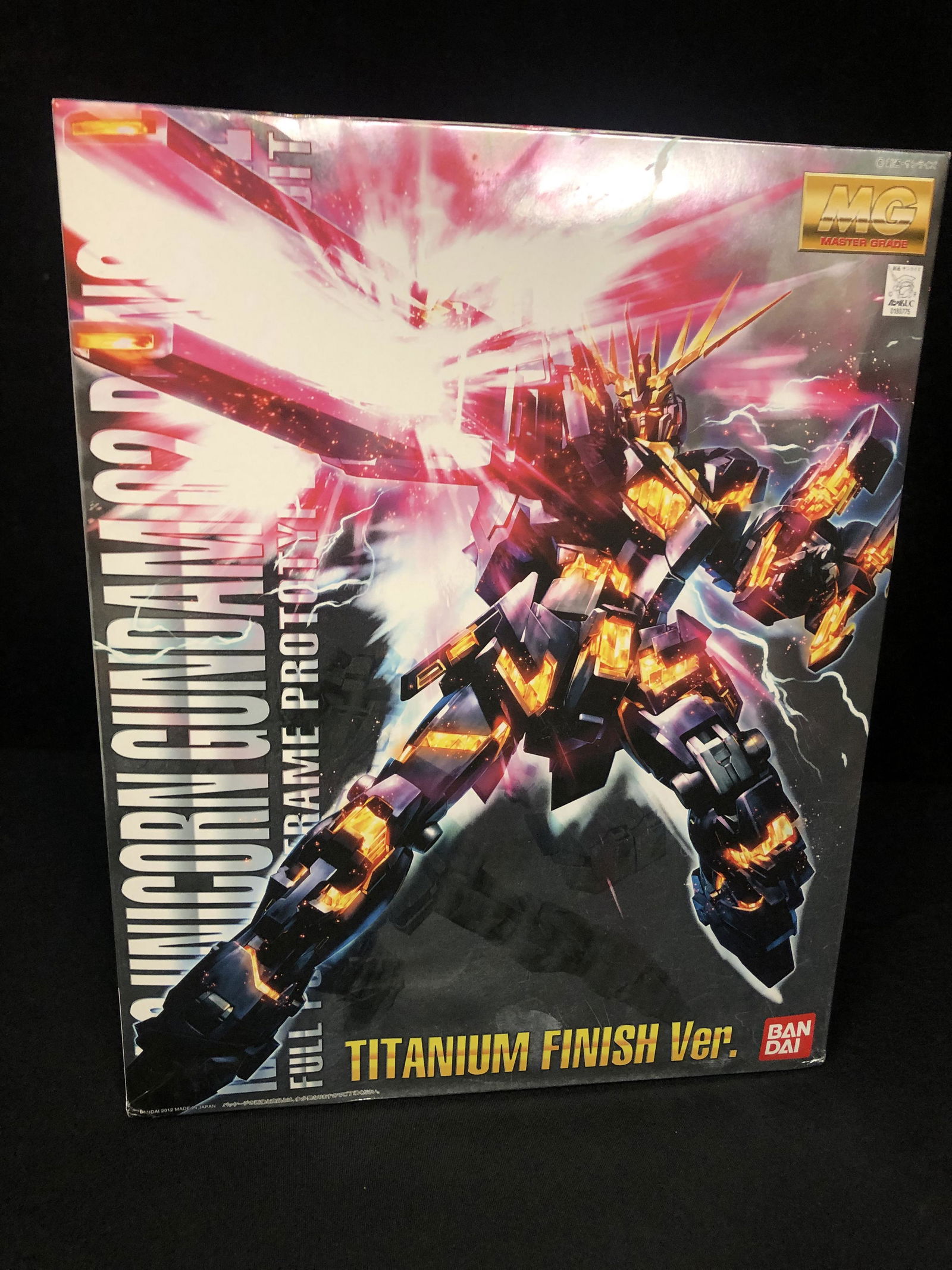 LARGE BANDAI GYNDHAM LIMITED EDITION STATUE (1 of 1)