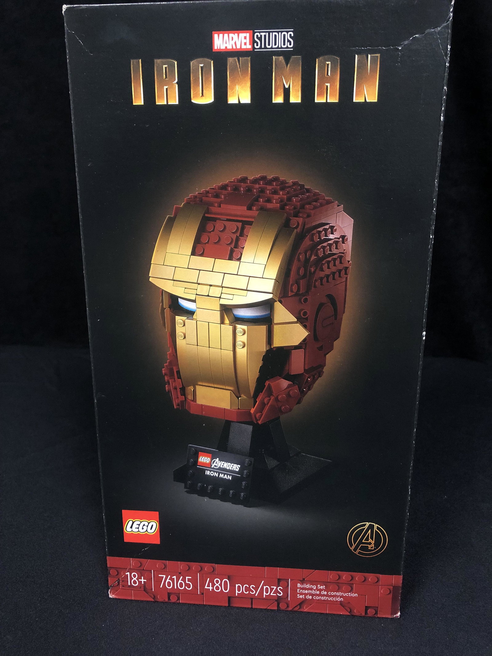 SEALED LEGO IRON MAN 76165 BUST: SEALED LEGO IRON MAN 76165 BUST