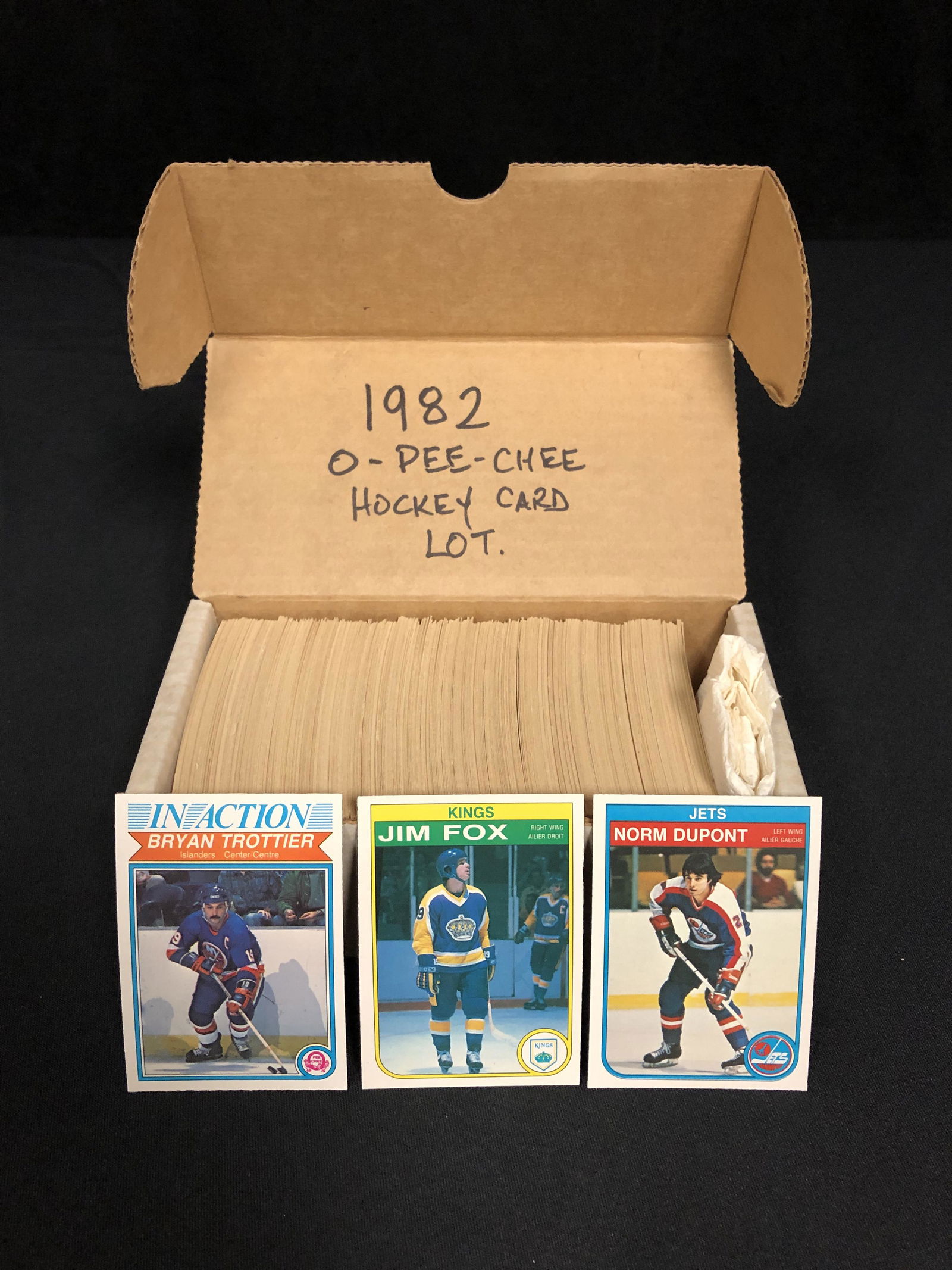 NEAR COMPLETE HIGH GRADE 1982 OPC HOCKEY CARD LOT (1 of 1)