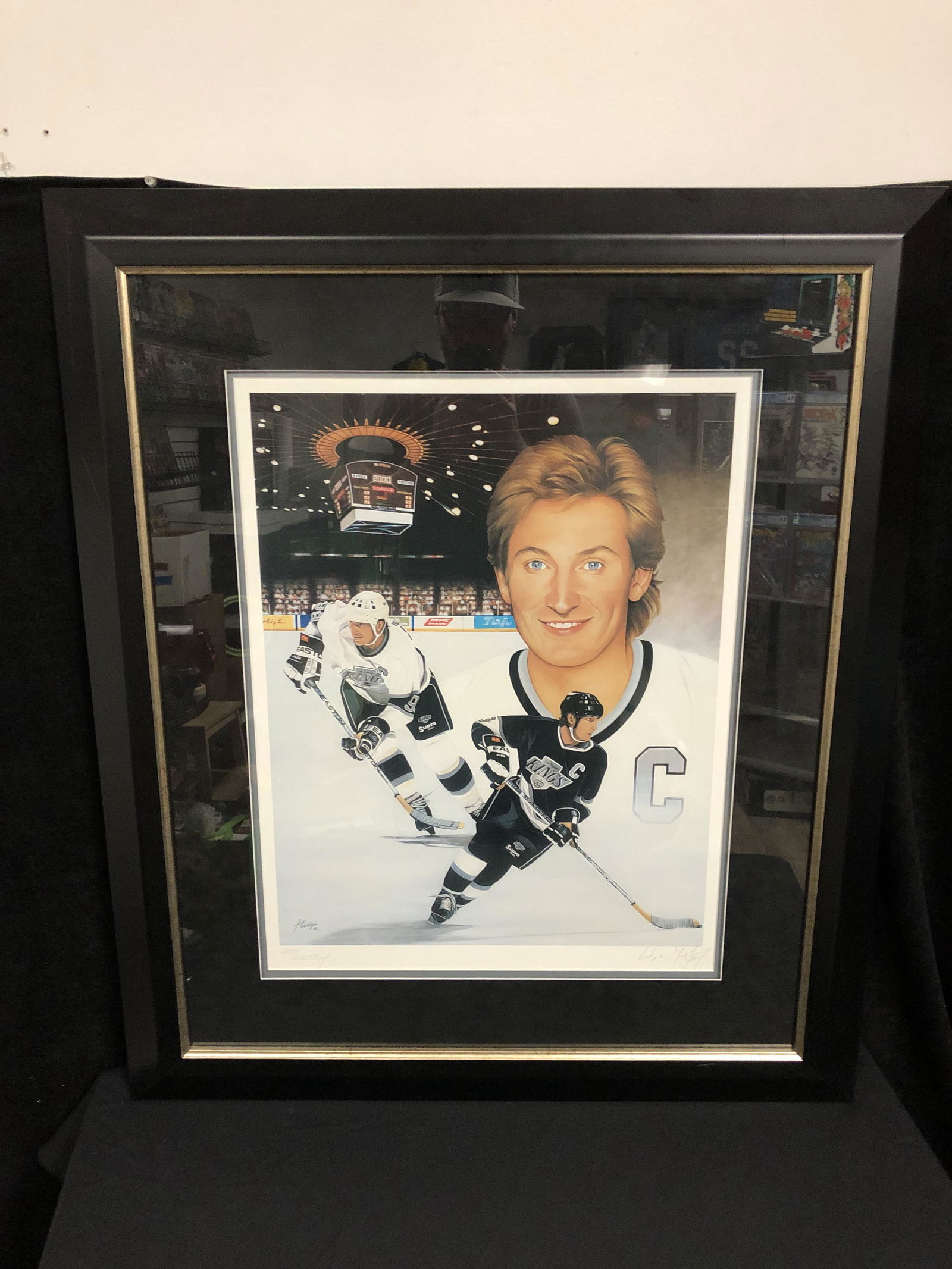 WAYNE GRETZKY SIGNED AND CUSTOM FRAMED LTD. EDITION PRINT 24 X 28 (1 of 3)