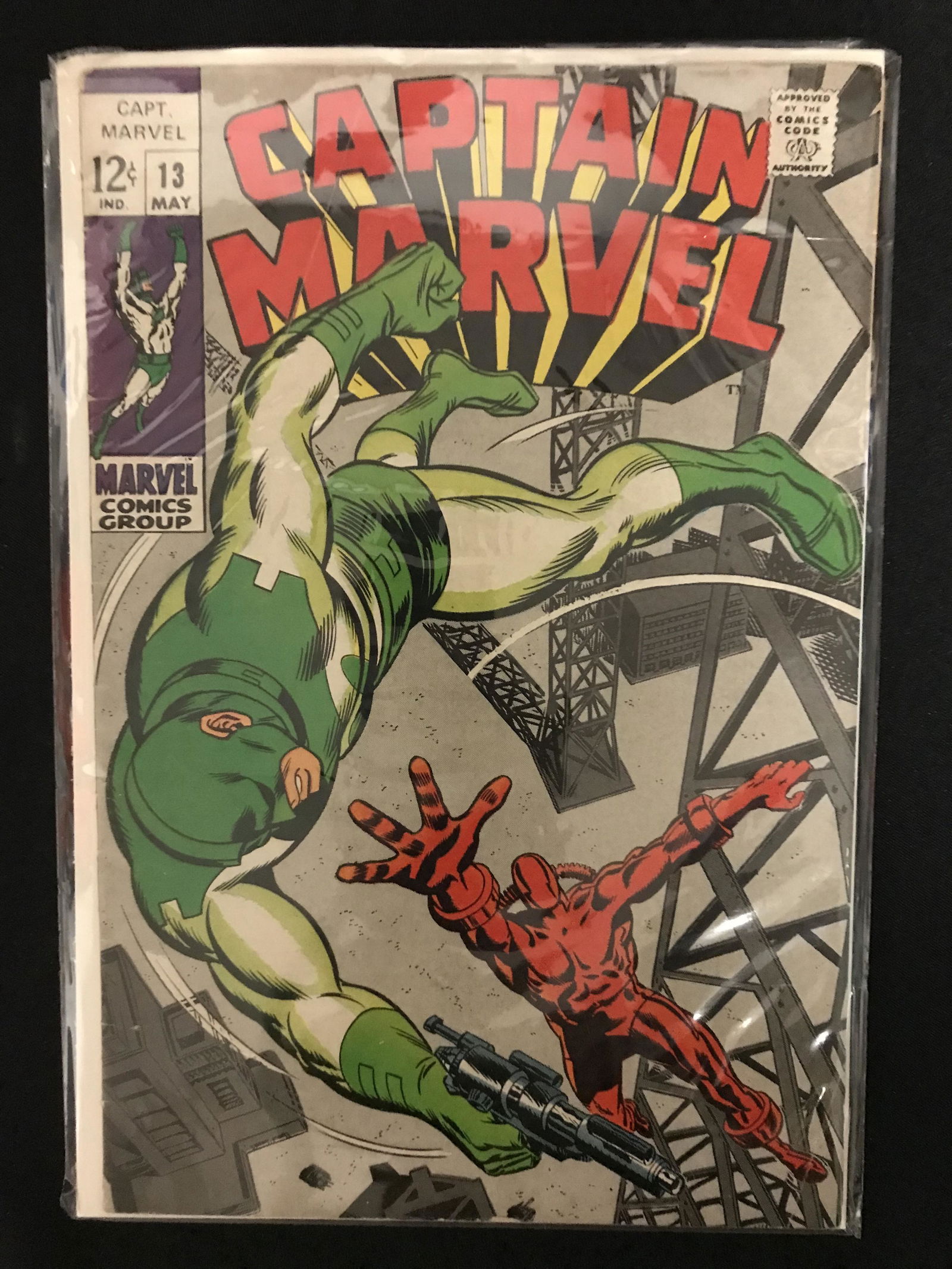 CAPTAIN MARVEL NO.13 (MARVEL COMICS) (1 of 1)