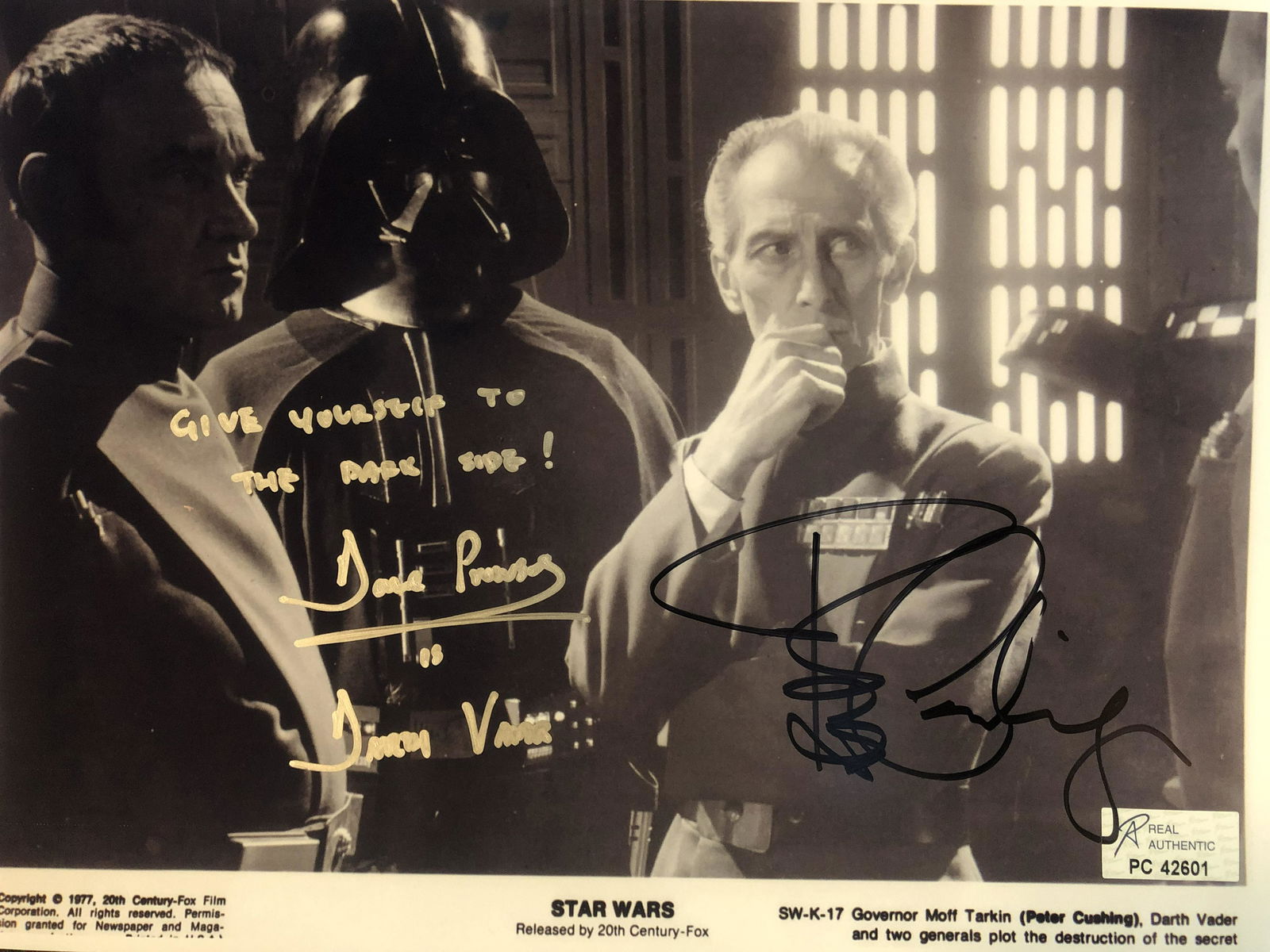 DAVID PROWSE AND PETER CUSHING DUAL-SIGNED 8X10 PHOTO (RA COA) (1 of 2)